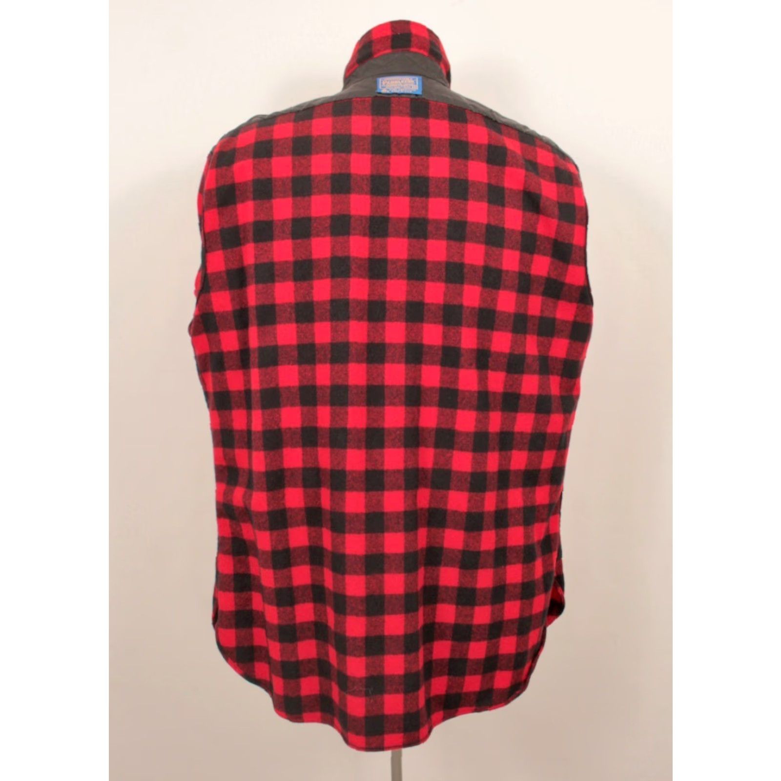 Pendleton Vintage Pendleton Shirt XL 70s Red & Black Plaid Wool Flannel Field Shirt Mens Decade 1970s Casual Size US XL / EU 56 / 4 - 3 Thumbnail