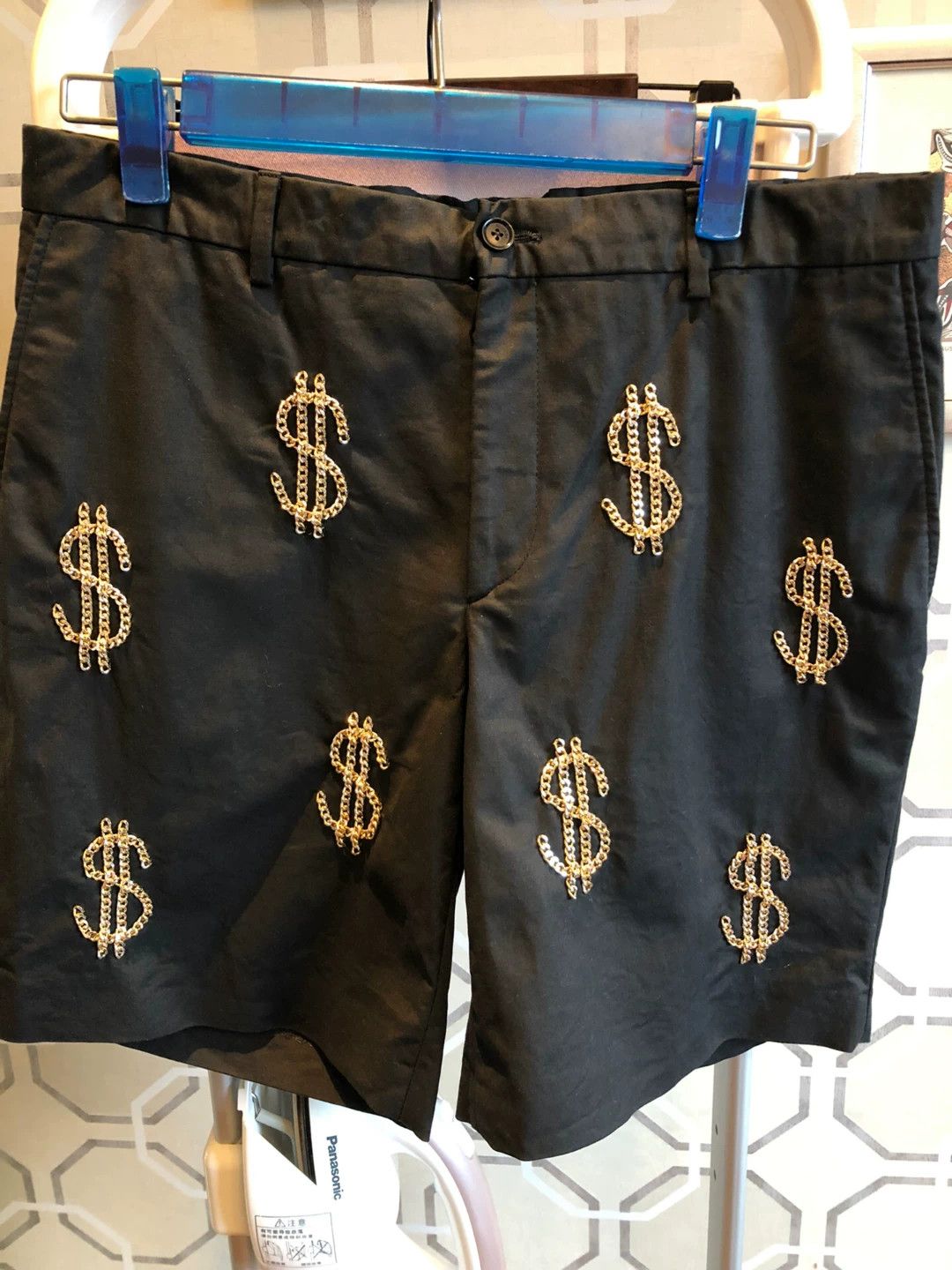 Moschino Moschino Classic Dollar Pendant Shorts Size US 30 / EU 46 - 1 Thumbnail