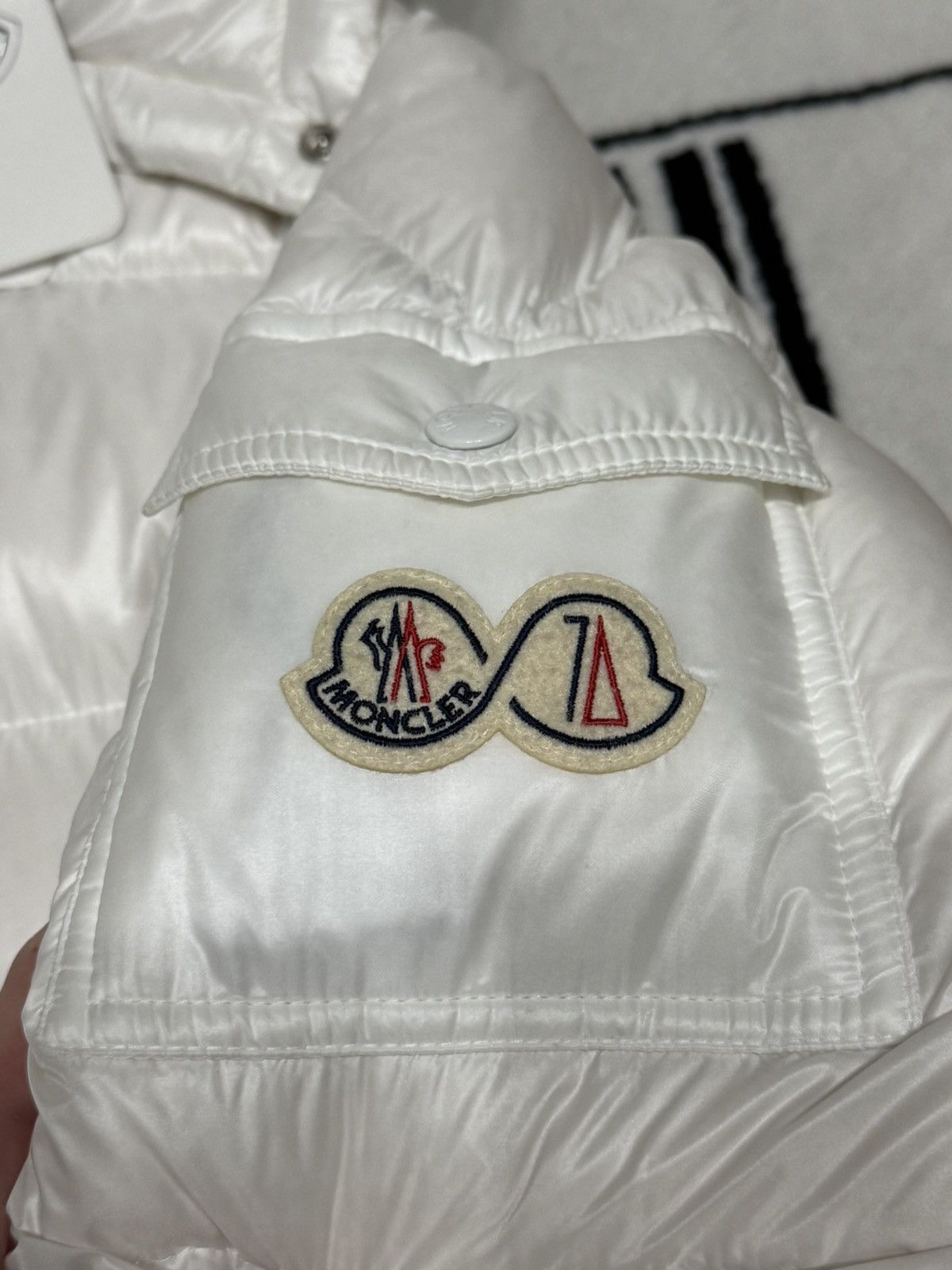 Moncler Moncler maya 70th white Size US L / EU 52-54 / 3 - 3 Thumbnail