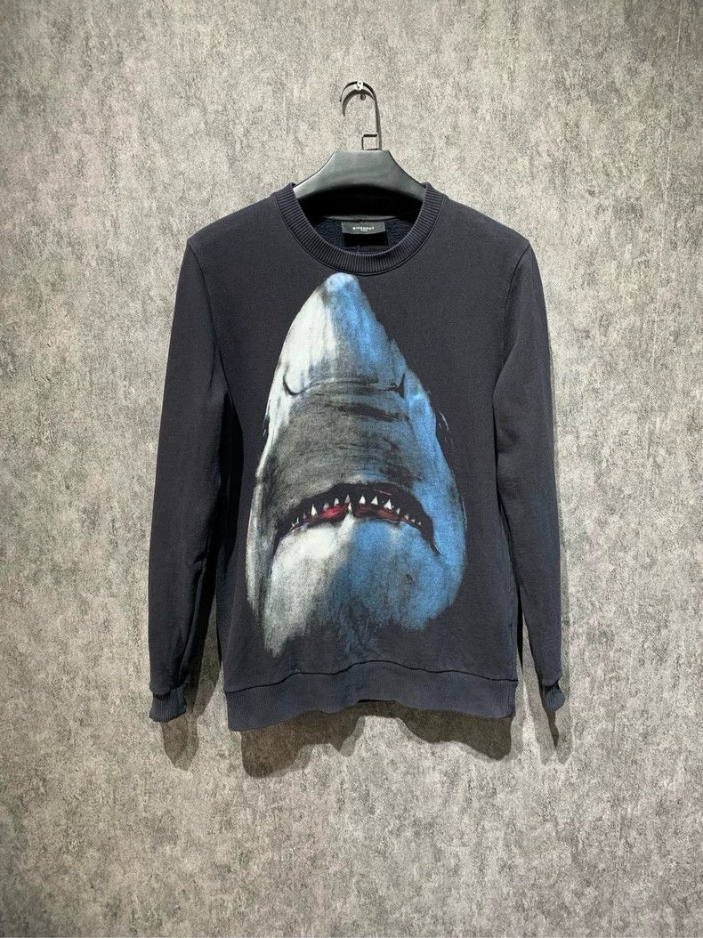 Givenchy Givenchy Shark Sweatshirt 2506-Nextarrow Size US XS / EU 42 / 0 - 1 Thumbnail
