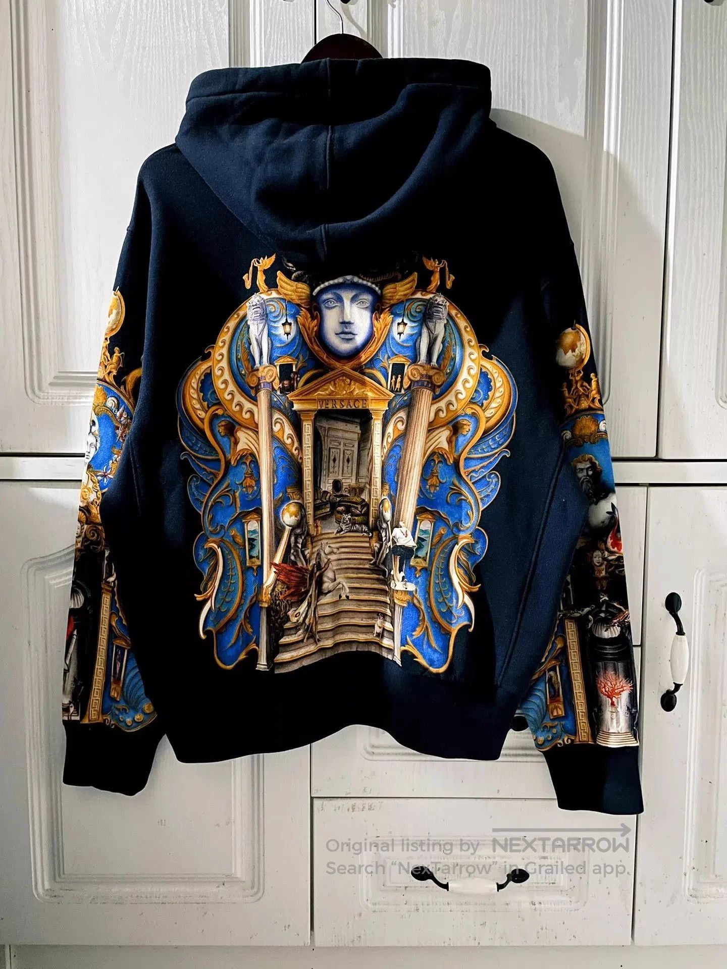 Versace Black Printed Oversized Hoodie with Art Design. Size US L / EU 52-54 / 3 - 2 Thumbnail