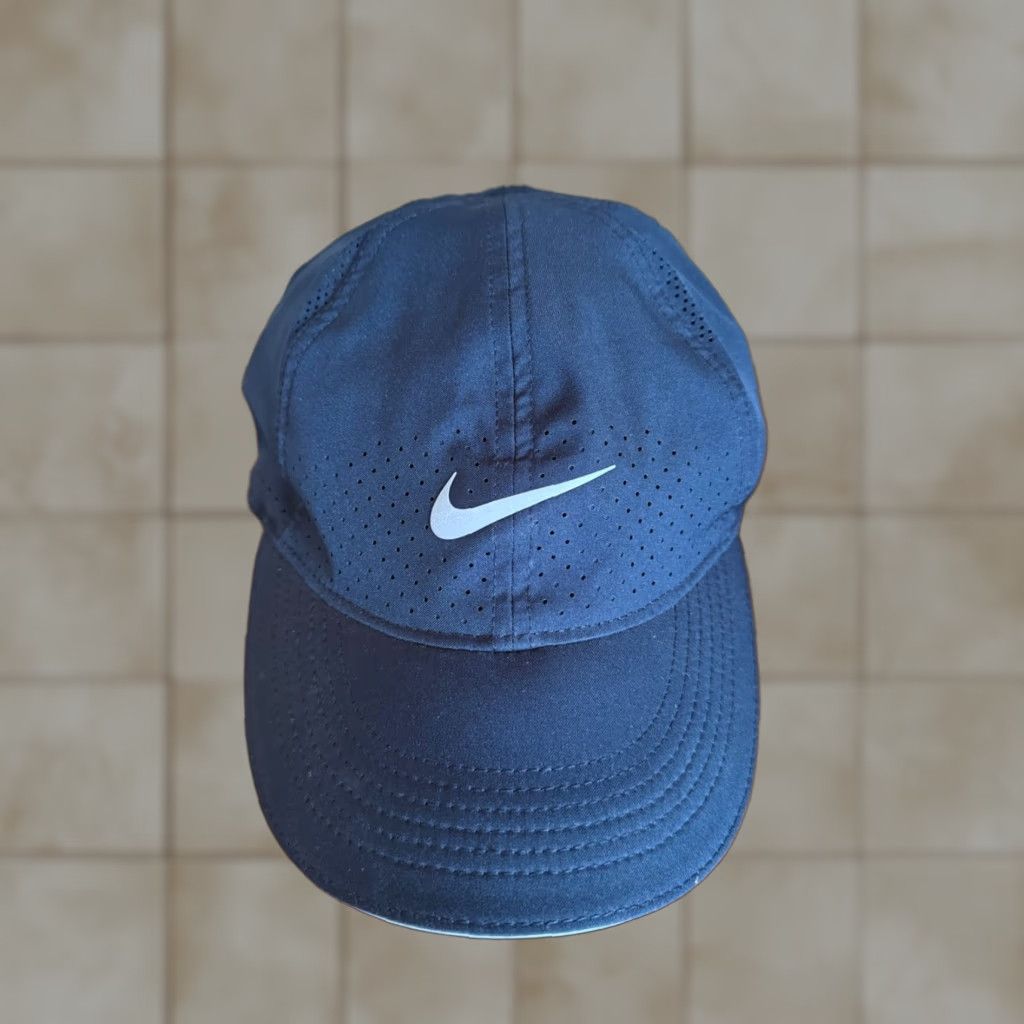 Nike Nike Featherlight Dri-FIT Hat Cap Adjustable One Size Black Running Sports Mens Cap Size ONE SIZE - 1 Thumbnail
