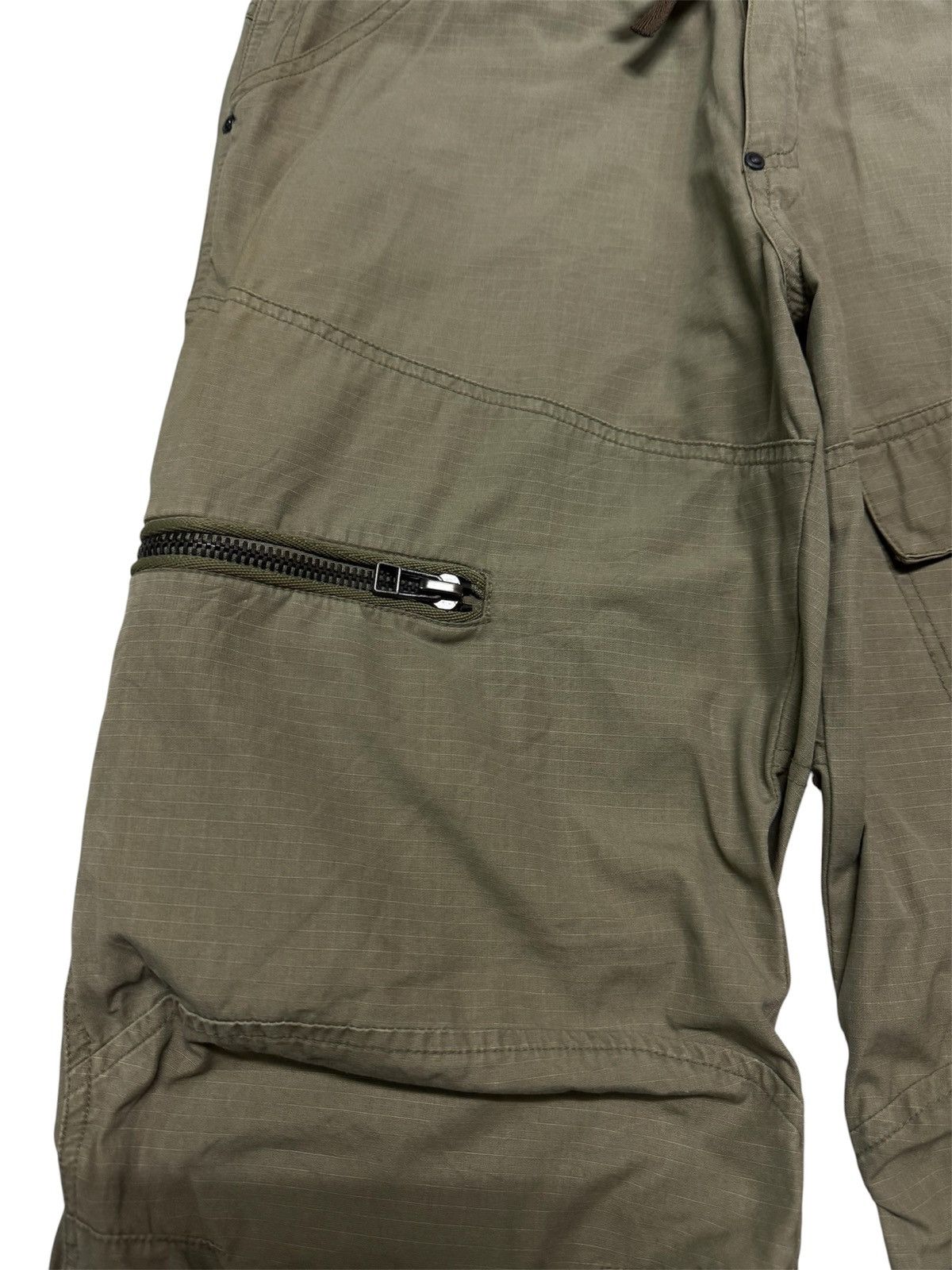 Undercover G-STAR RAW x S.C ARMY ELWOOD SICK MULTIPOCKET DOUBLE KNEE Size US 30 / EU 46 - 10 Thumbnail