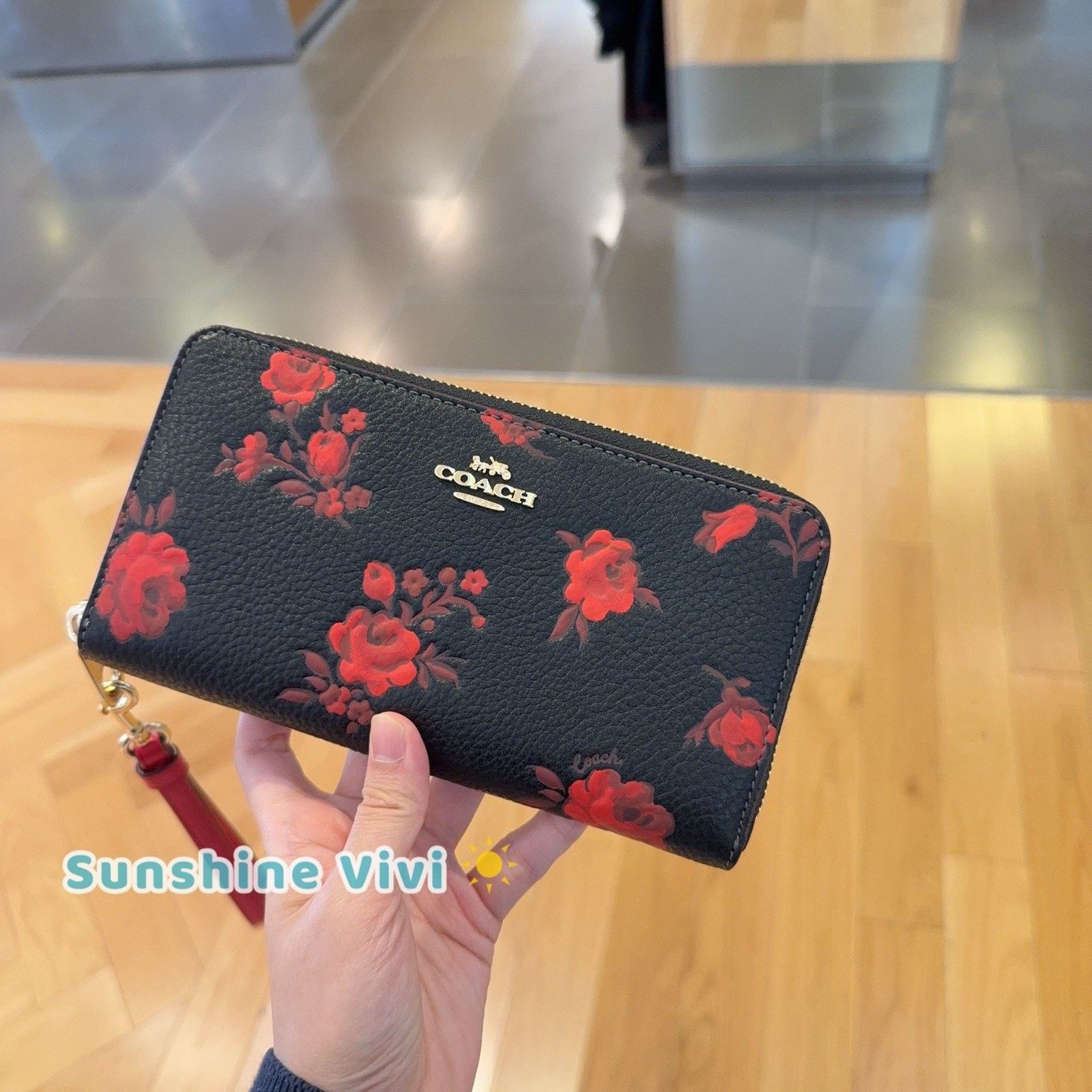 Coach NWT Coach Long Zip Around Wallet With Floral CCL36 Black/Red Size ONE SIZE - 1 Thumbnail
