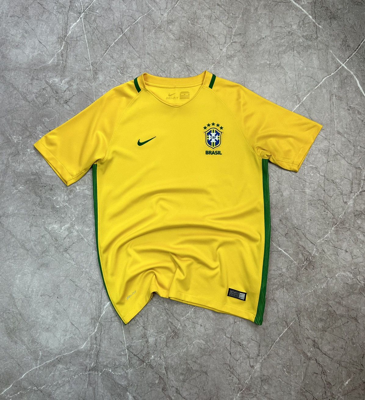 Nike × Vintage Nike Brazil Jersey Soccer Football Size S Size US S / EU 44-46 / 1 - 1 Thumbnail