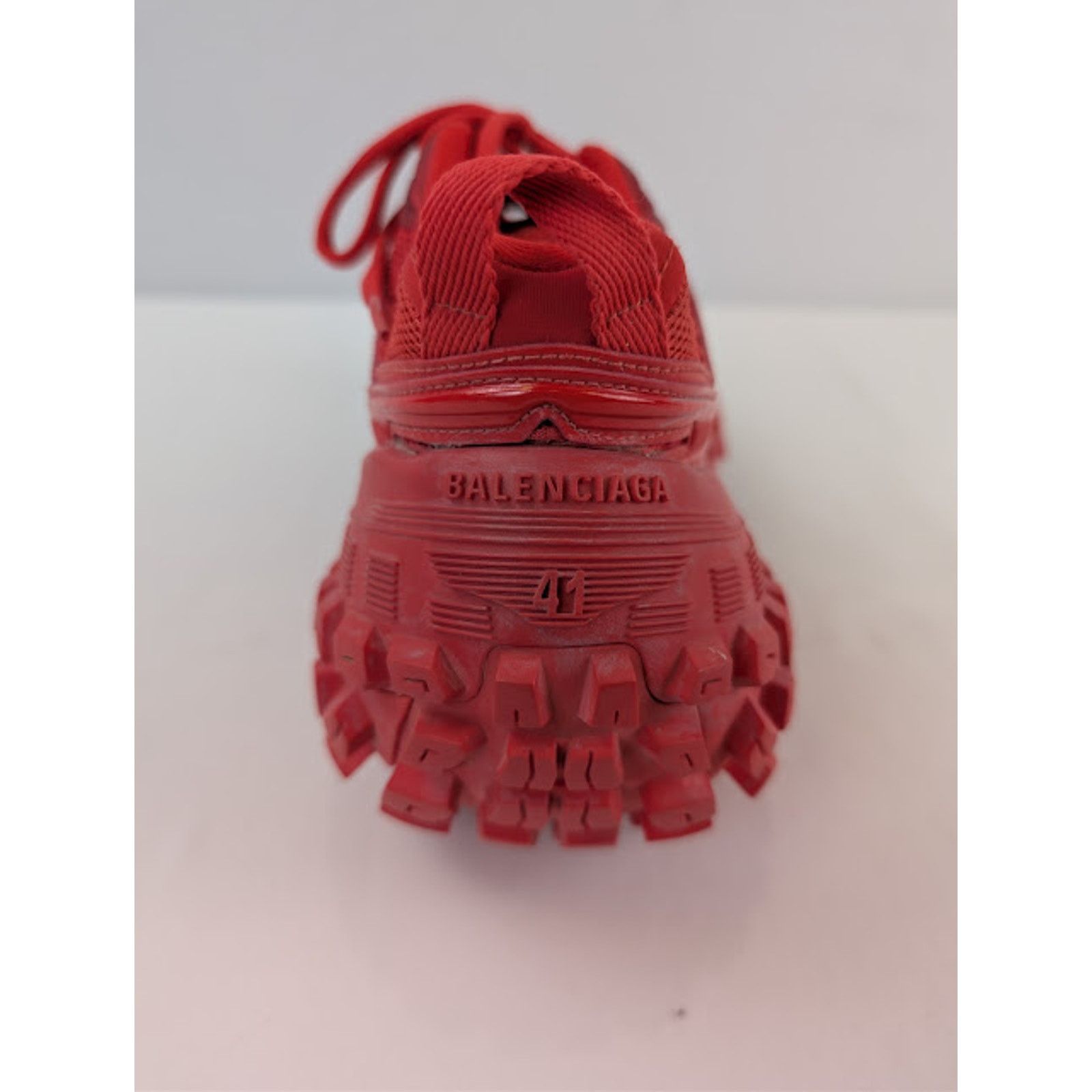 Balenciaga o1rshd1 Bouncer / Defender Sneaker in Red / Black Size US 11 / EU 44 - 16 Thumbnail