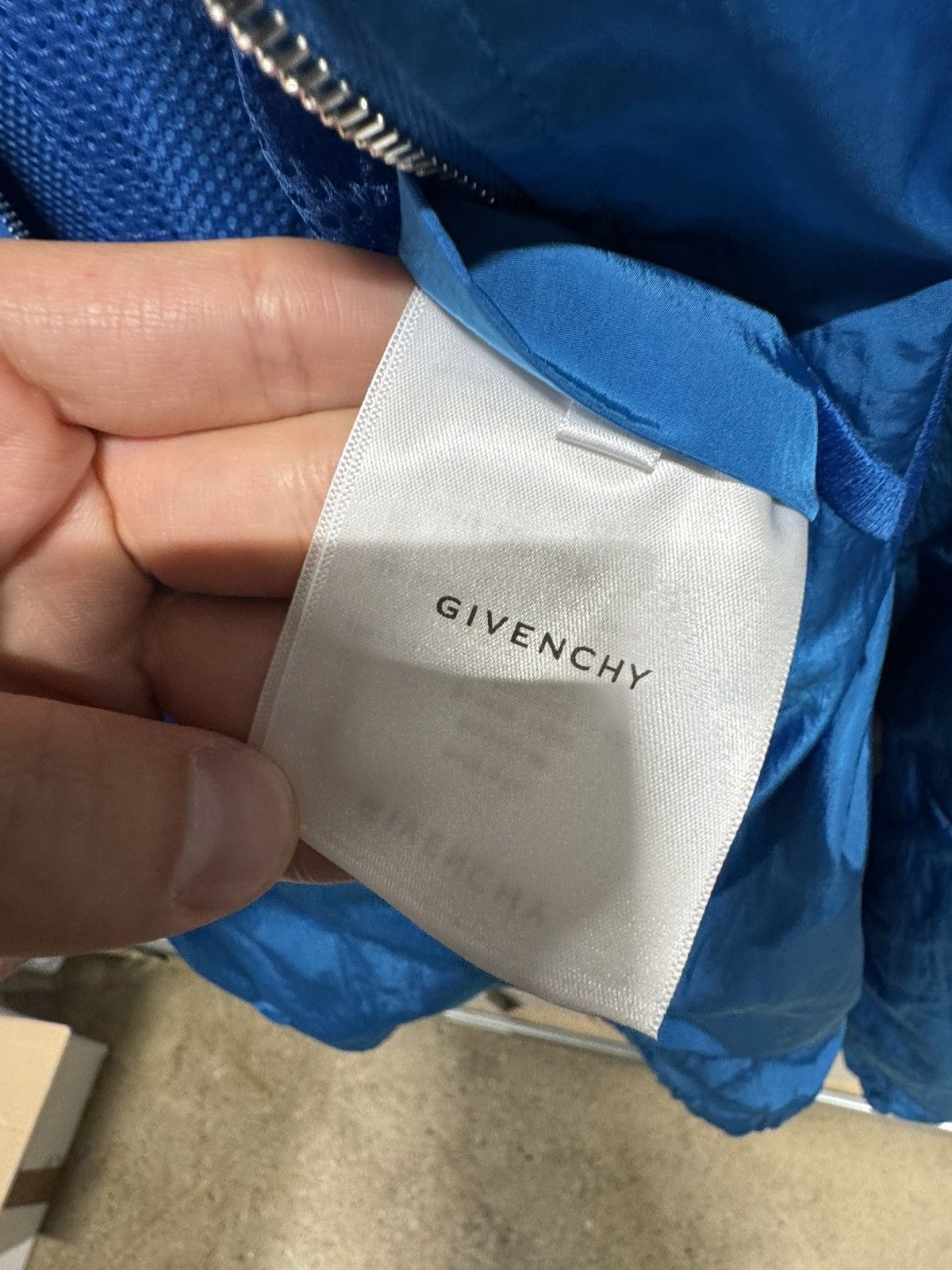 Givenchy Givenchy Logo Nylon Windbreaker NEW 2000$ Size US XL / EU 56 / 4 - 7 Thumbnail