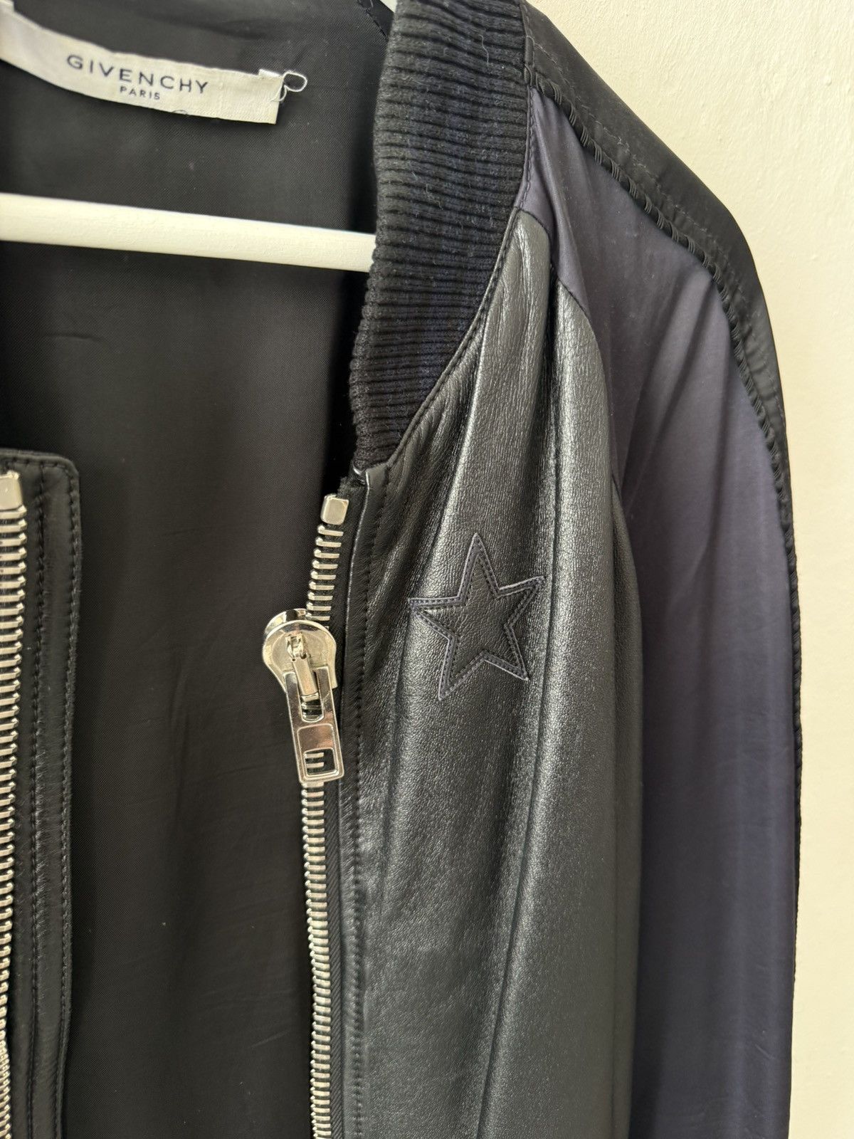 Givenchy Givenchy lambskin jacket blouson bomber silk jacket Size US L / EU 52-54 / 3 - 4 Thumbnail