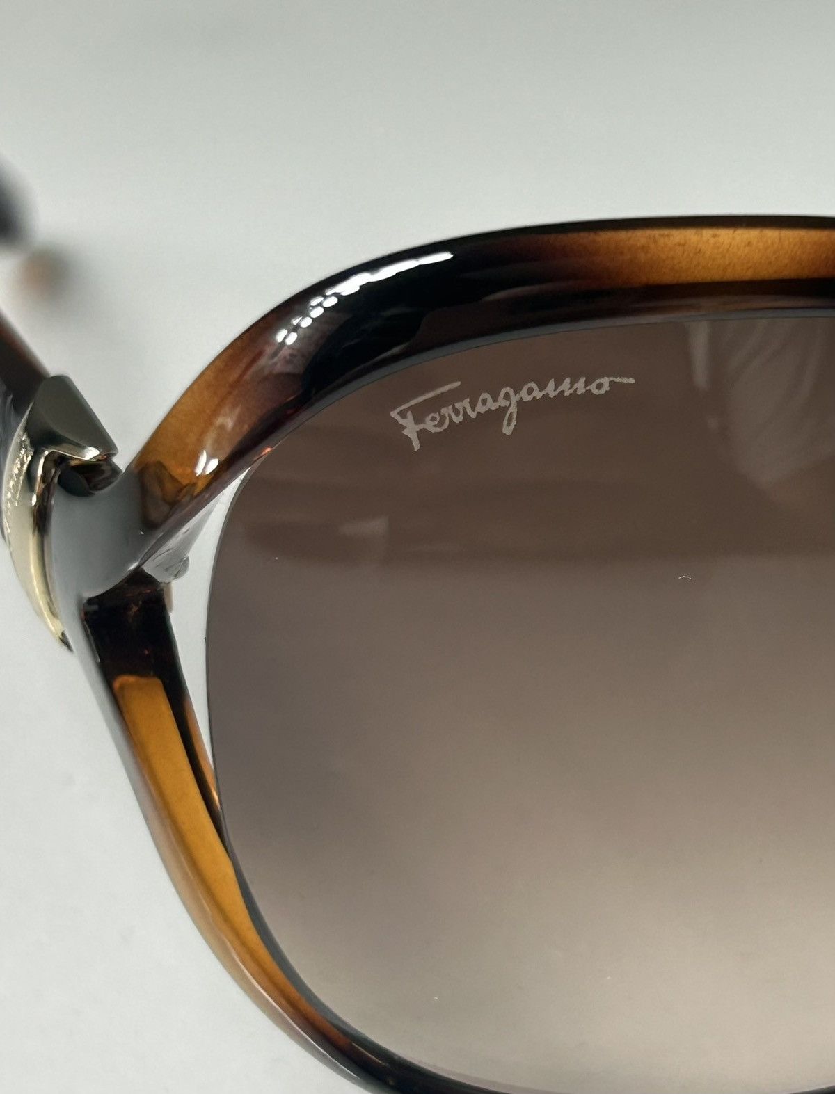 Salvatore Ferragamo Salvatore Ferragamo SF770SA Havana Brown Tortoise Sunglasses Size ONE SIZE - 5 Thumbnail