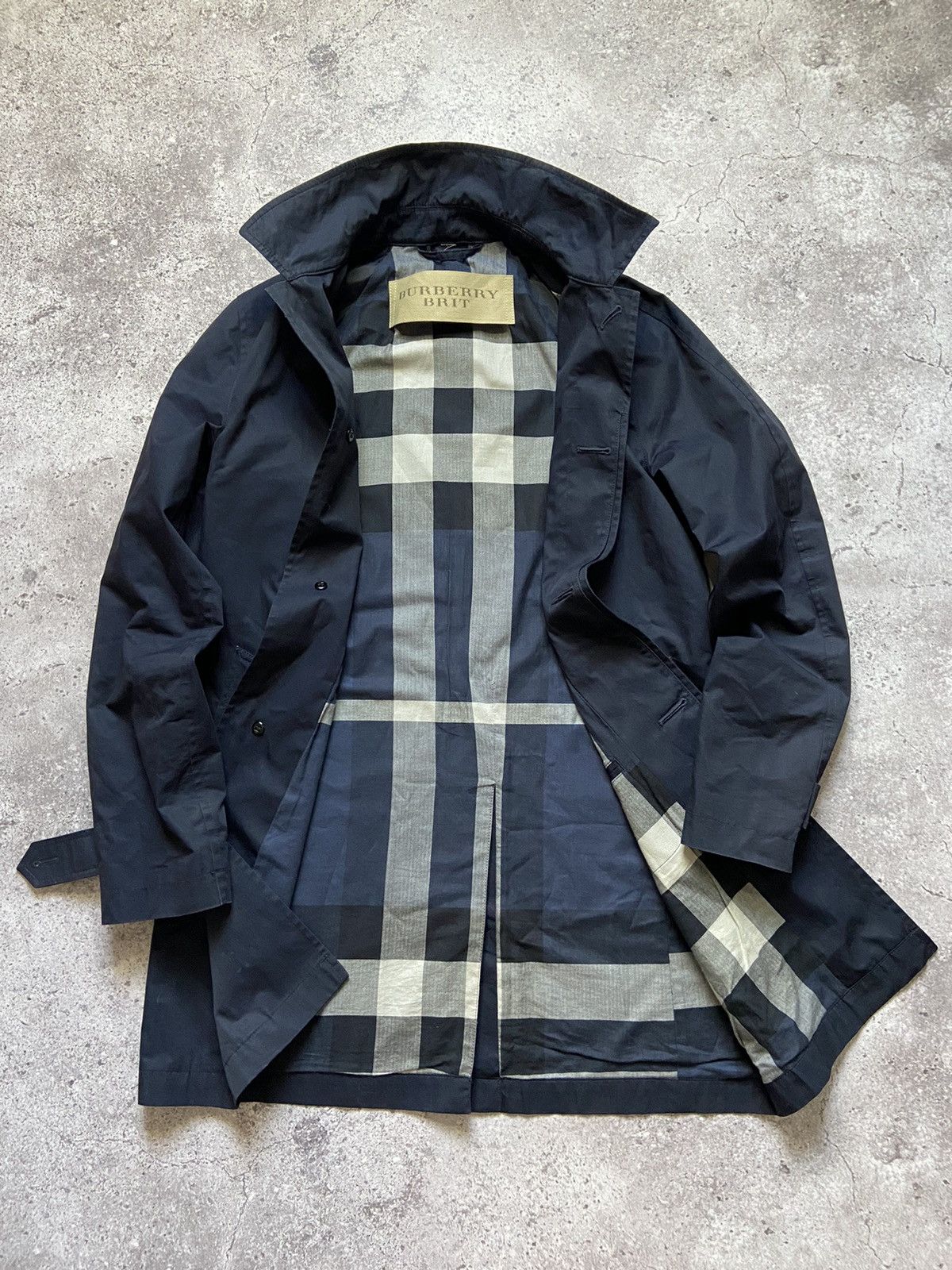 Burberry Burberry Brit Nova Check Inside Trench Coat In Navy Size US M / EU 48-50 / 2 - 1 Thumbnail