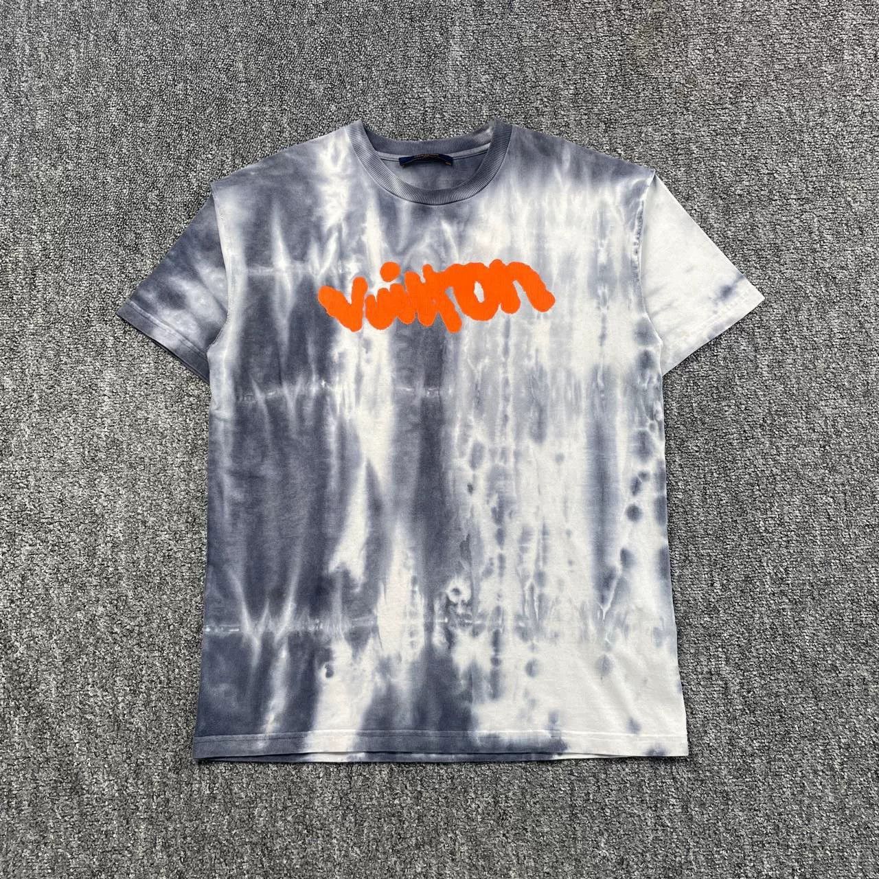Louis Vuitton Louis Vuitton Retro Printed Blue T-Shirt xxs Men Size US XXS / EU 40 - 1 Thumbnail