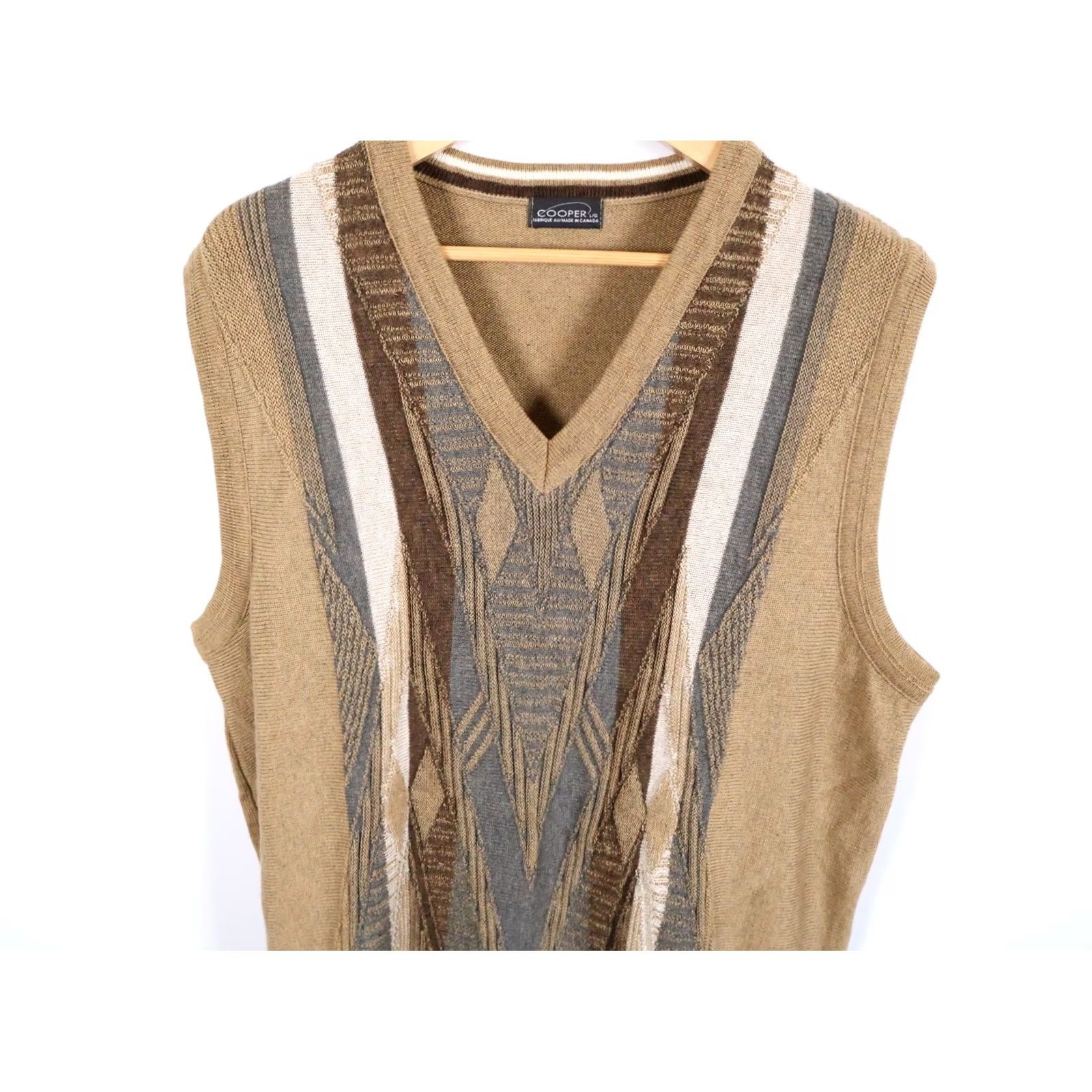 Vintage VINTAGE Cooper Sweater Vest Men's Large Brown Gray V-Neck Knit VTG Size US L / EU 52-54 / 3 - 4 Thumbnail