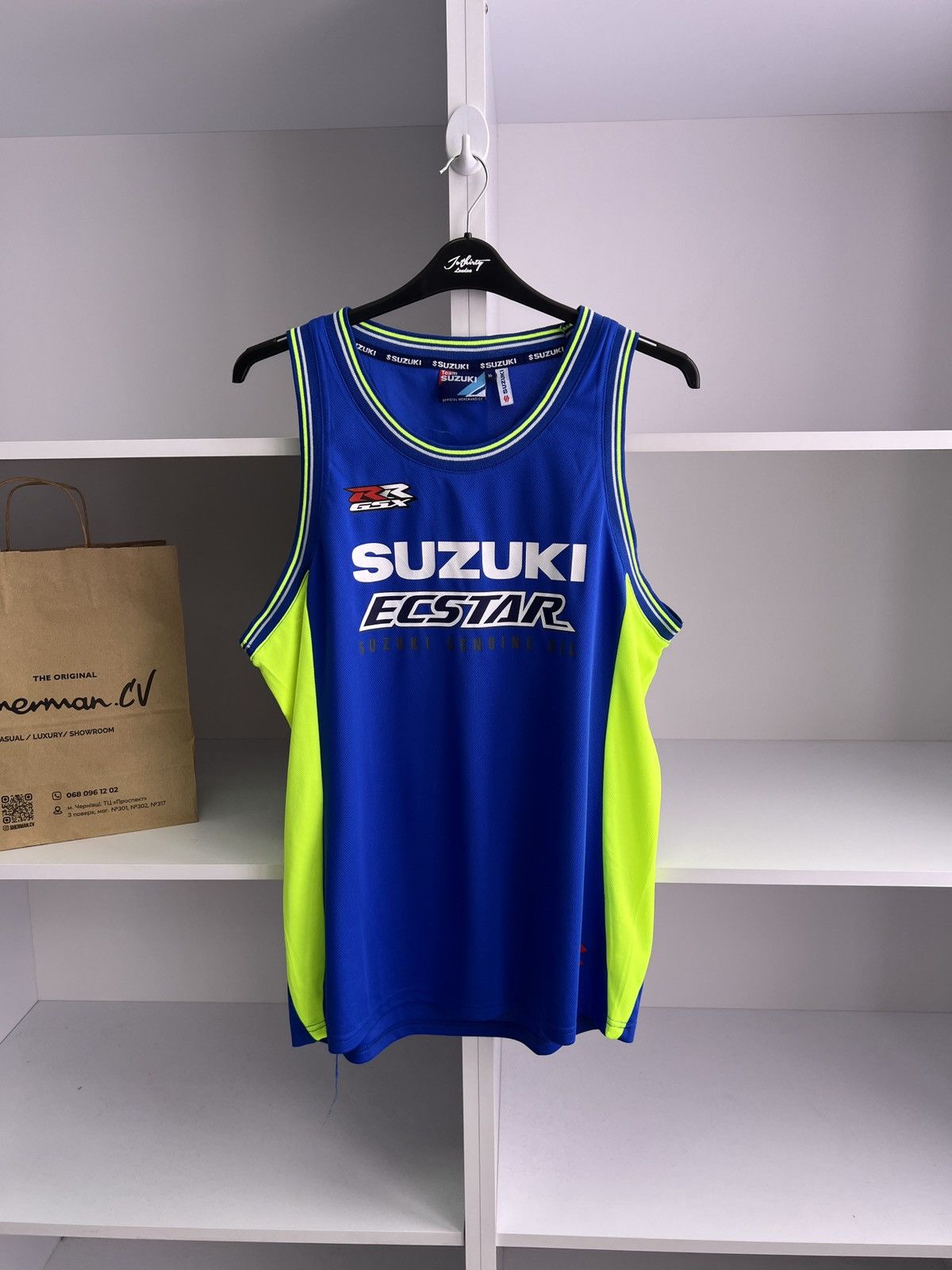 Vintage Vintage Suzuki Racing Sleeveless T-shirt Size US XL / EU 56 / 4 - 1 Thumbnail