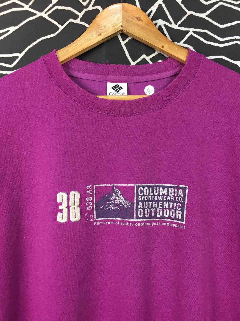 Columbia Vtg Columbia Sportswear Company Authentic Outdoor Tee Size US L / EU 52-54 / 3 - 3 Thumbnail