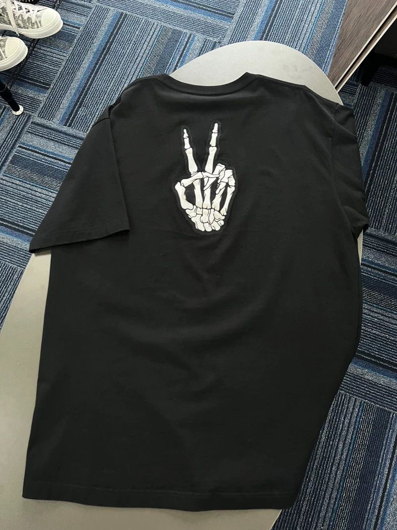Balenciaga Balenciaga Smiling skull hand short sleeve Size US L / EU 52-54 / 3 - 4 Thumbnail