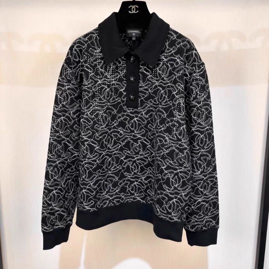 Chanel Chanel Classic Tweed Jacket Size S / US 4 / IT 40 - 1 Thumbnail
