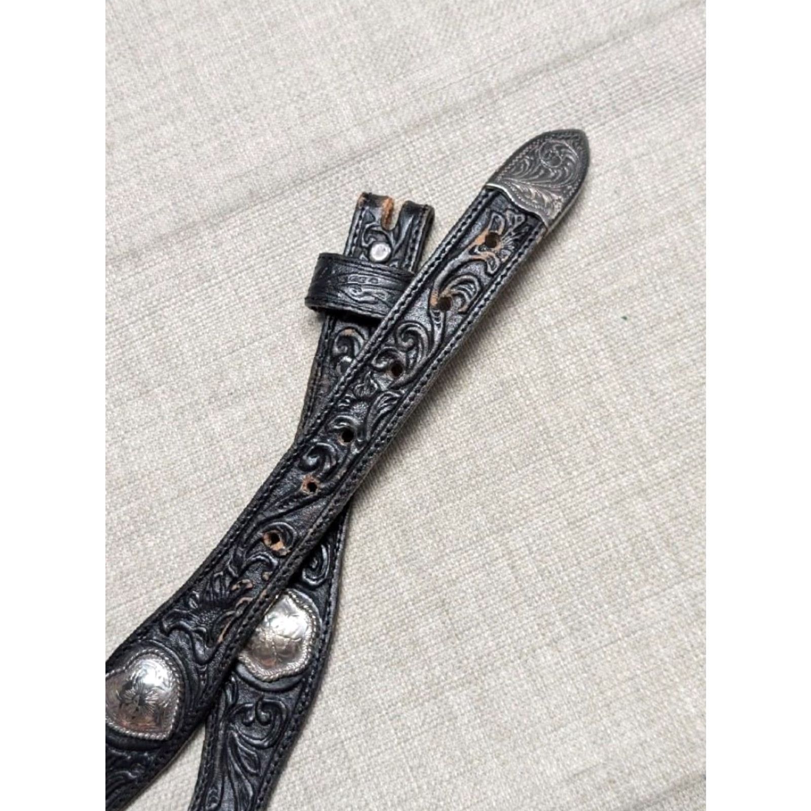 Tony Lama VINTAGE Tony Lama Western Belt Unisex Adults 30 Leather Tooled Concho Hearts Southwestern Black Belt 1-3/8" USA Made Size 30 - 7 Thumbnail