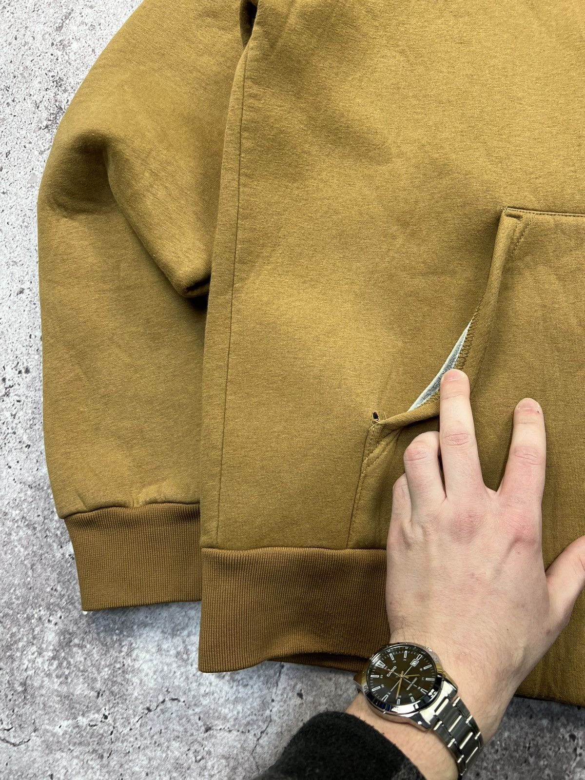 Carhartt Vtg Carhartt Thermal Lined Hoodie Zip Up Sweater thrashed Size US L / EU 52-54 / 3 - 6 Thumbnail