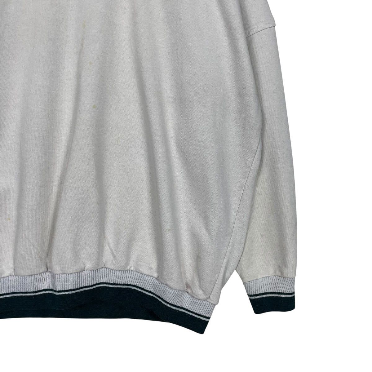 Nike Vintage Nike Swoosh Small Logo Sweater Size US L / EU 52-54 / 3 - 4 Thumbnail