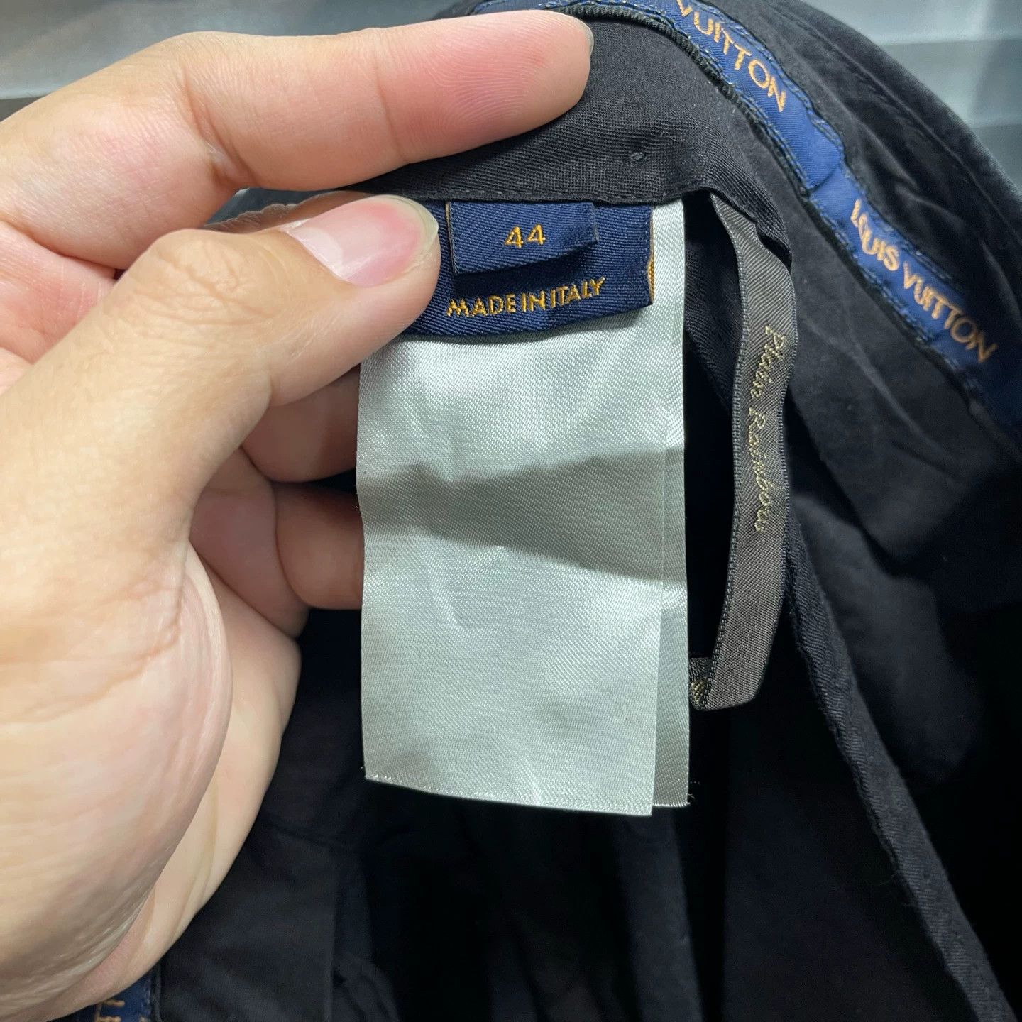Louis Vuitton Louis Vuitton Reverse Monogram Black 44 trousers Size US 28 / EU 44 - 4 Thumbnail