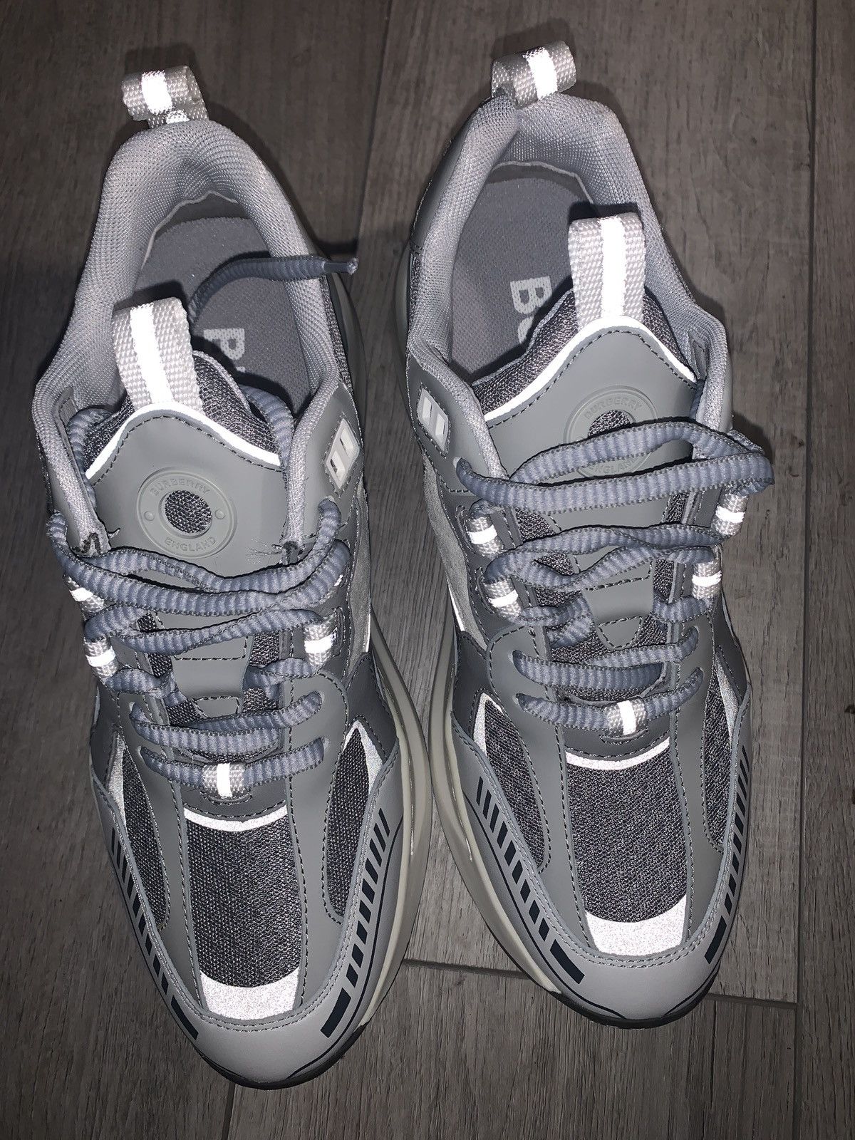 image of Burberry Wmns “Sean” Grey Low-Top Shoes, Women's (Size 9.5)