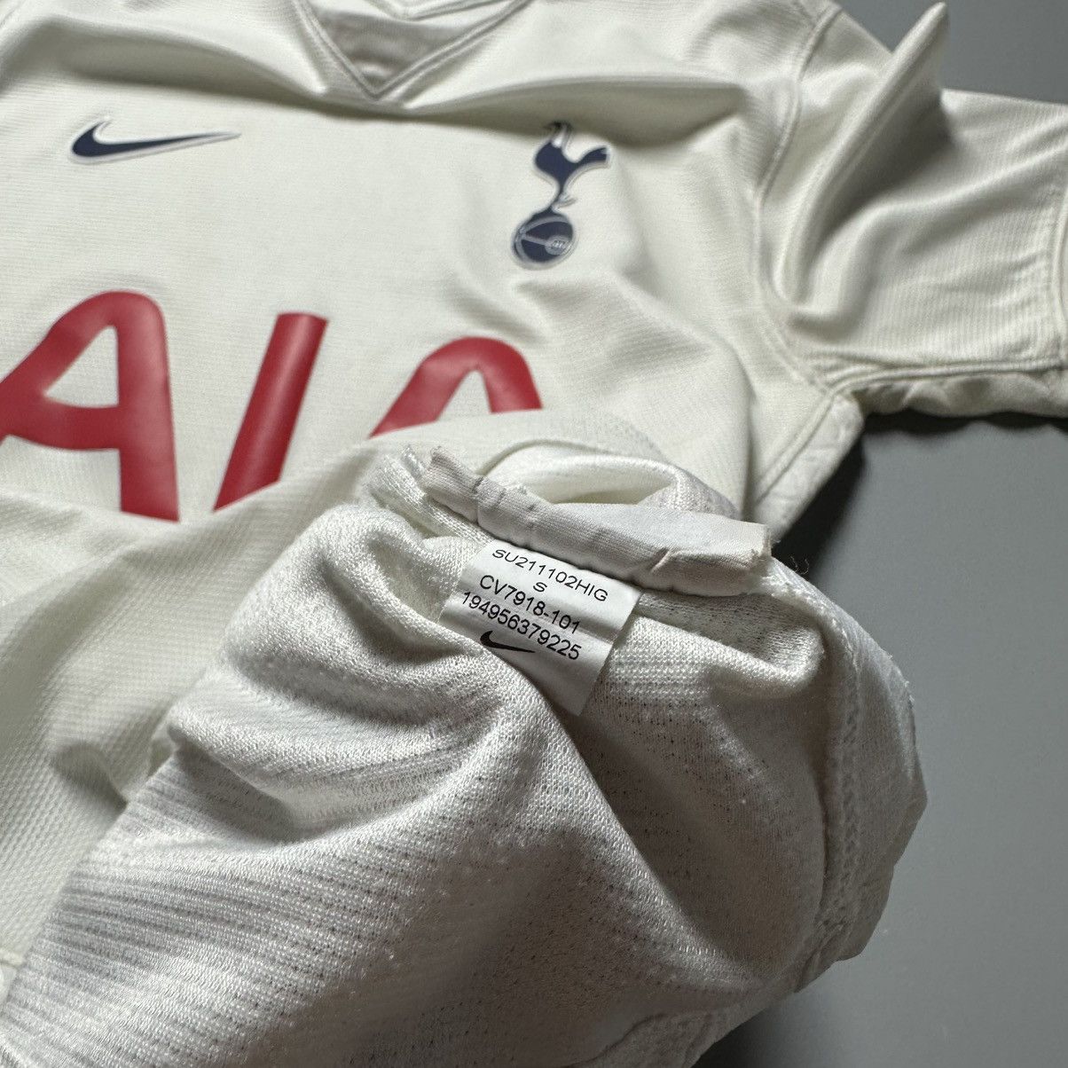 Vintage TOTTENHAM NIKE 2021/2022 FOOTBALL HOME JERSEY #7 SON Size US S / EU 44-46 / 1 - 12 Thumbnail