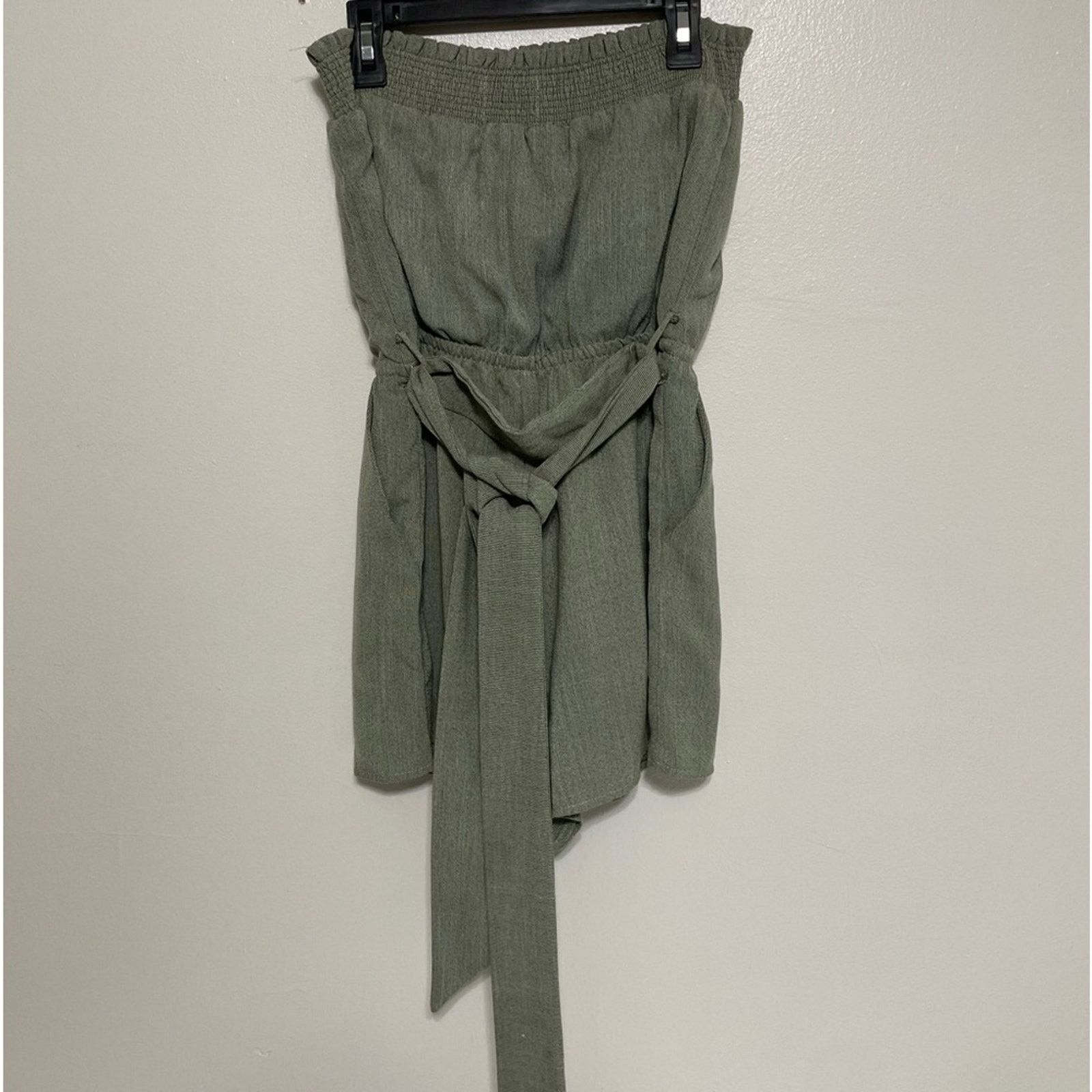 Other Lost + Wander Olive Green Strapless Romper XS Pockets NWOT Size 25" / US 0 / IT 36 - 12 Thumbnail