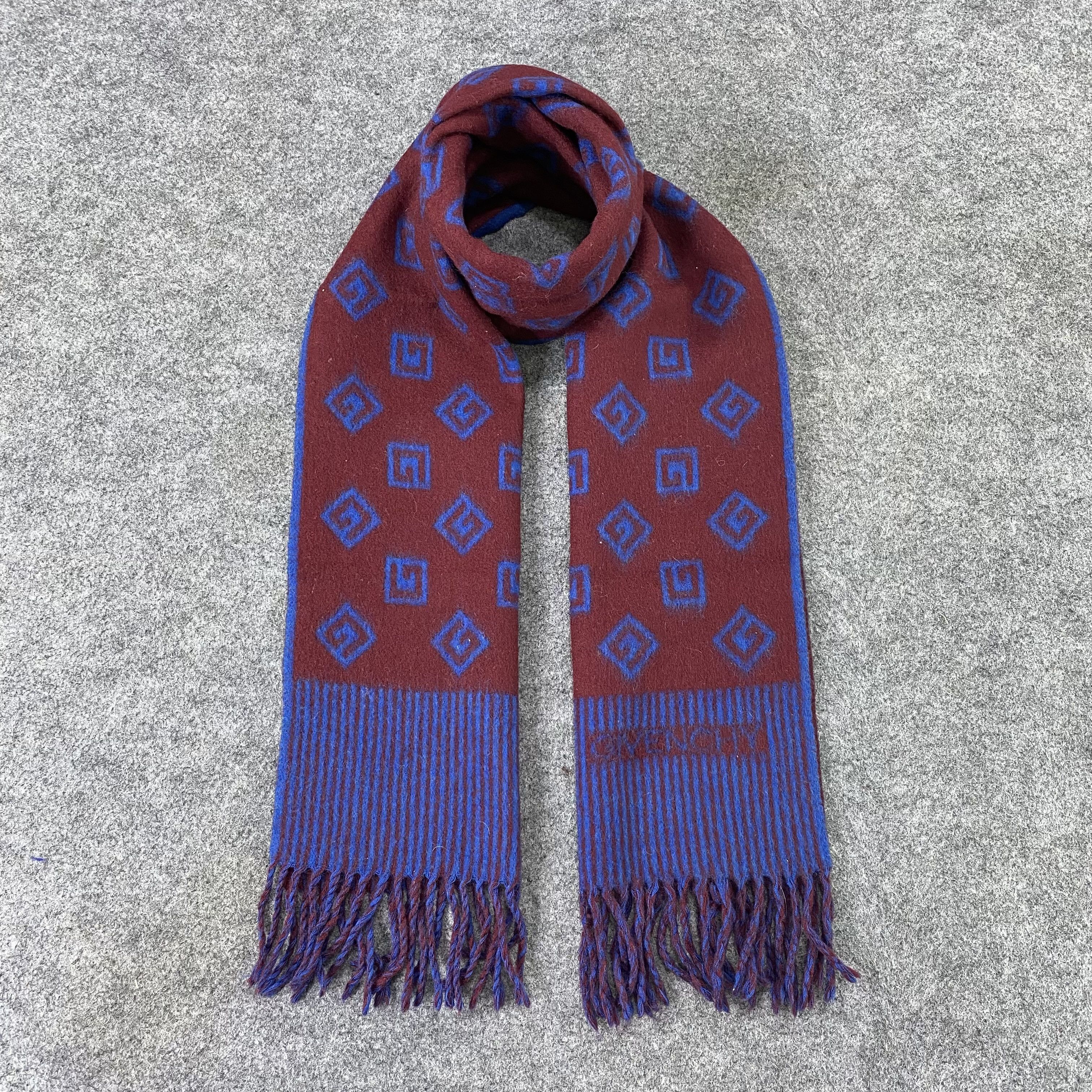 Designer Givenchy Scarf / Muffler / Neckwear T1209 Size ONE SIZE - 1 Thumbnail