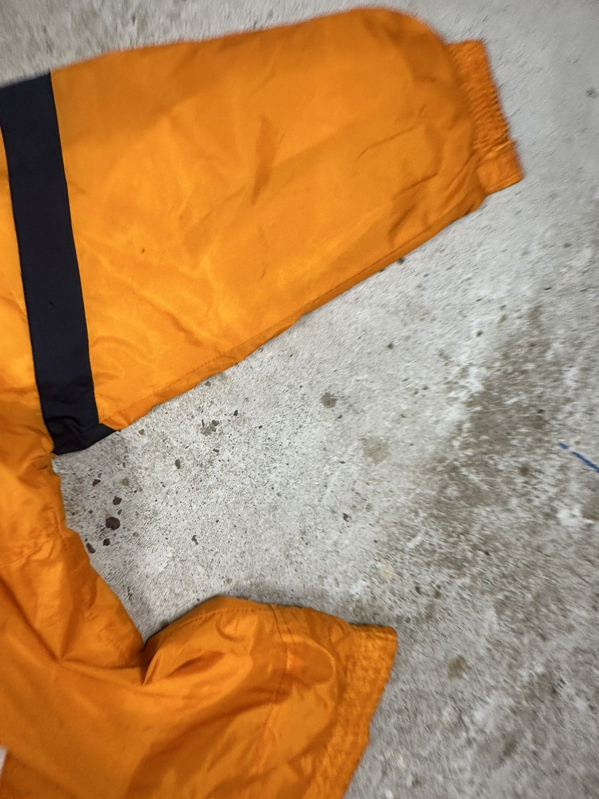 Nike × Vintage Vintage 90s Nike Orange Big Swoosh Track Jacket Light Size US L / EU 52-54 / 3 - 11 Thumbnail
