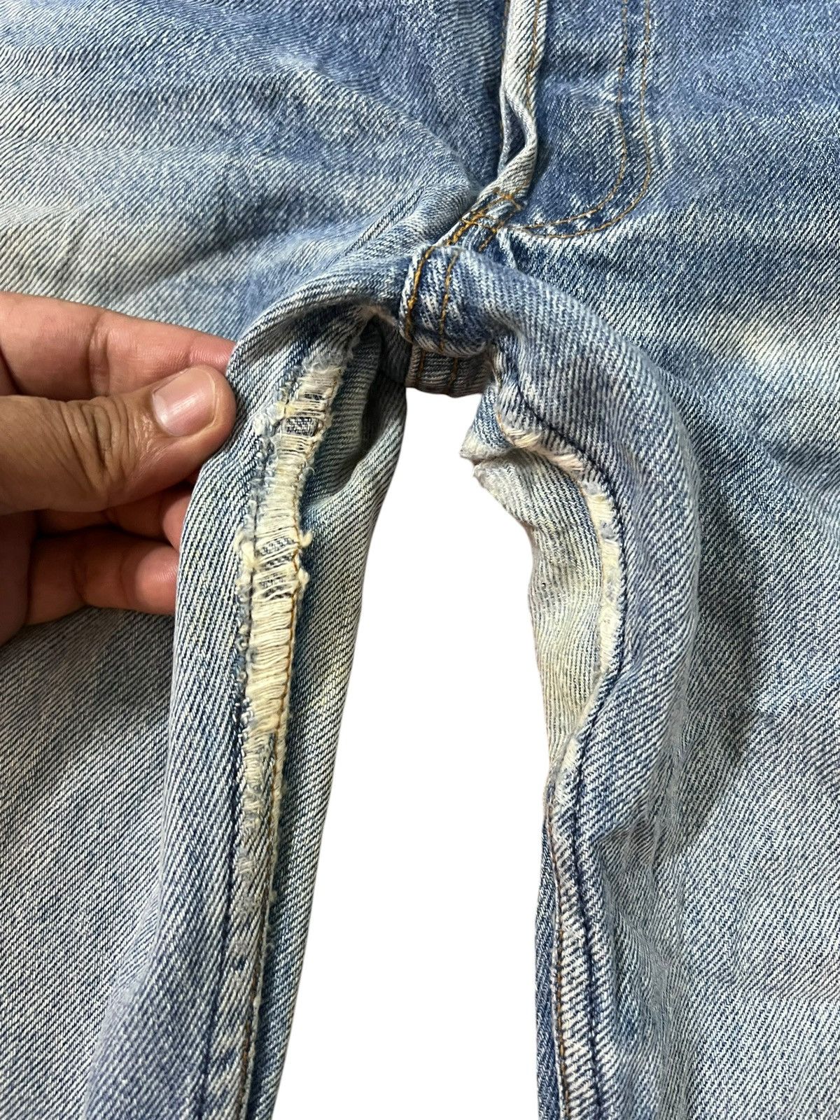 Levi's Vintage Levis 501 Distressed Faded Dirty Jean Size US 28 / EU 44 - 8 Thumbnail