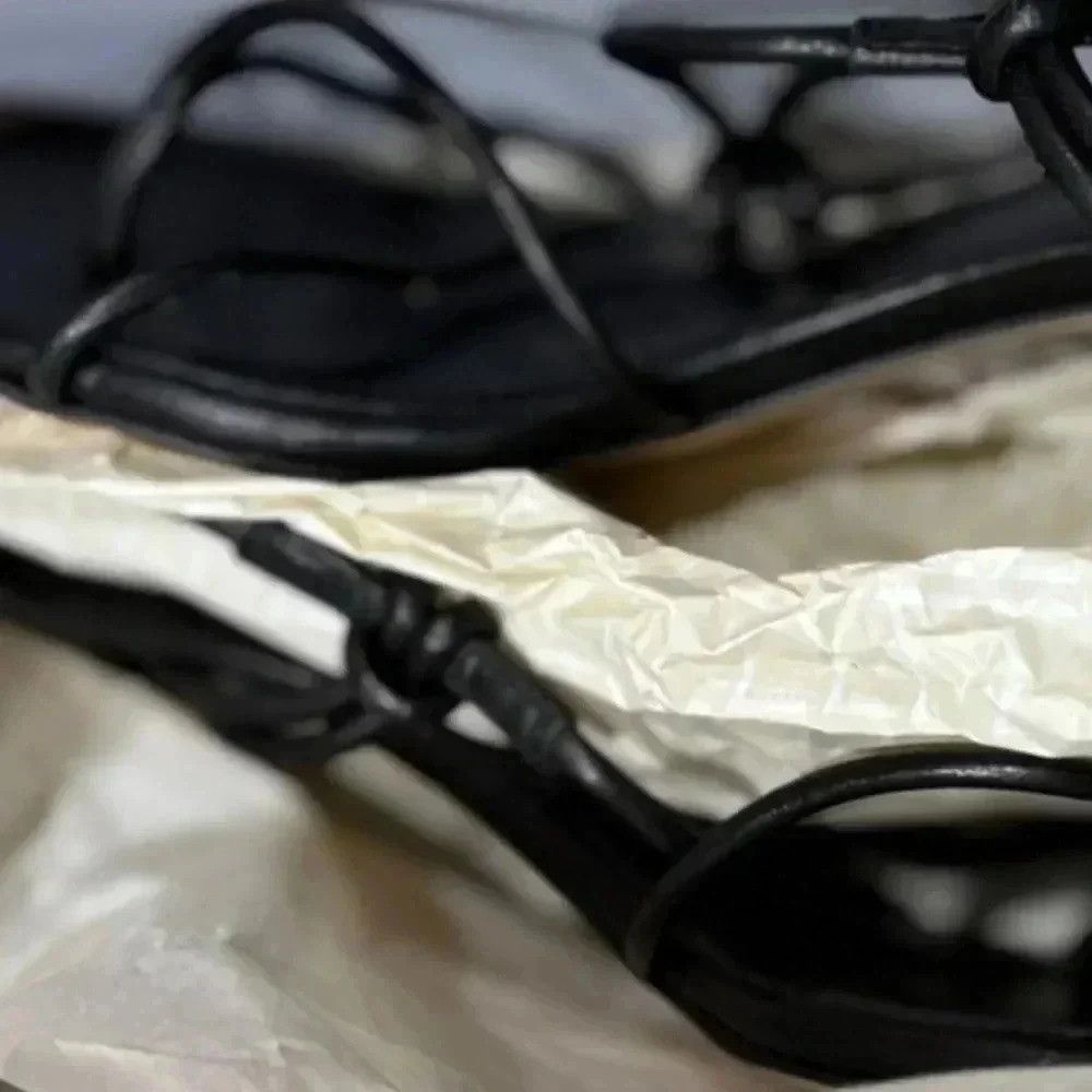Marc Fisher Marc Fisher Chiara Strappy Heel NWT Size US 9.5 / IT 39.5 - 2 Thumbnail