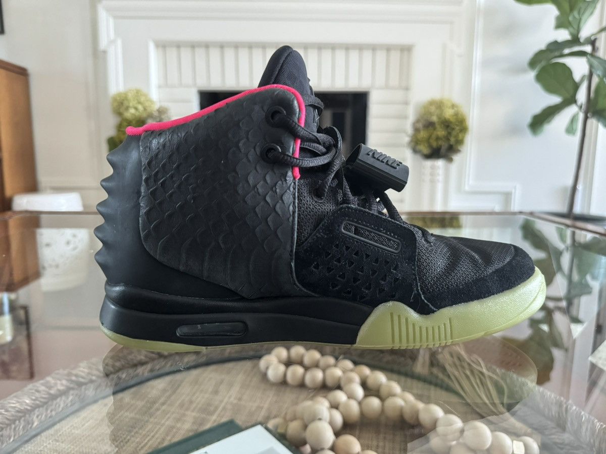 Kanye West × Nike Nike Air Yeezy 2 “Solar Red” Size US 9 / EU 42 - 5 Thumbnail