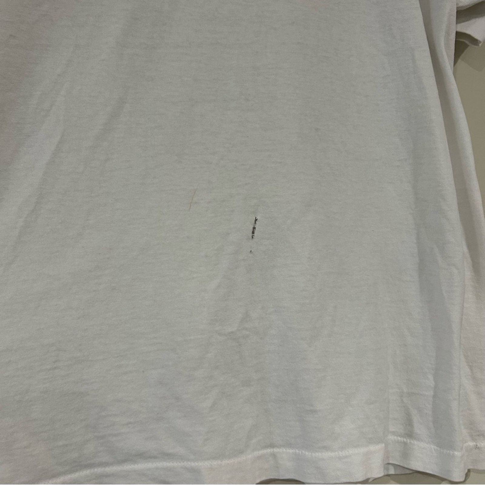 Fruit Of The Loom Vintage Illinois Friends Don’t Let Friends Go To Iowa shirt Size US XL / EU 56 / 4 - 7 Thumbnail