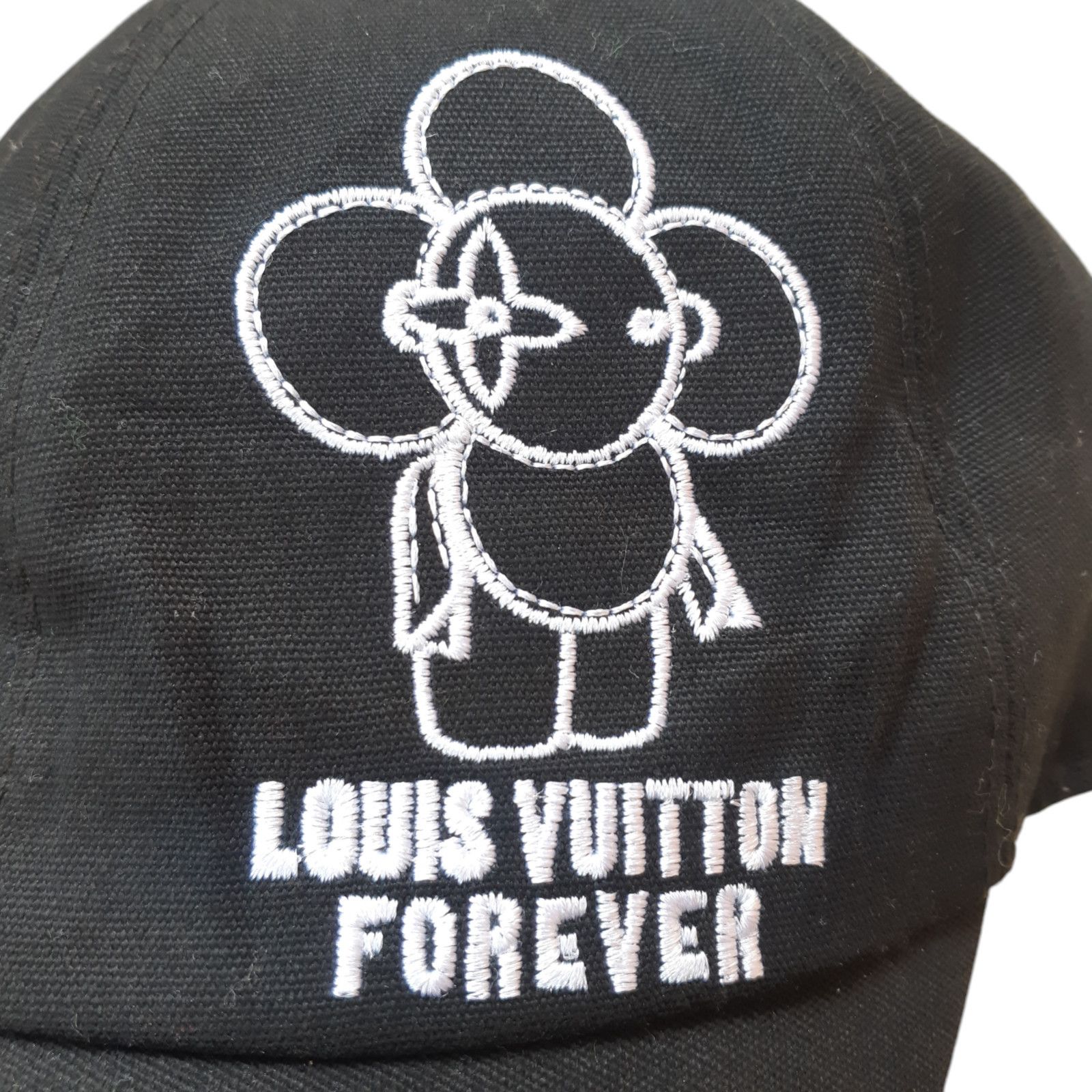 Louis Vuitton Louis Vuitton Vivienne Embroidered Hat F/W 2018 Size ONE SIZE - 3 Thumbnail