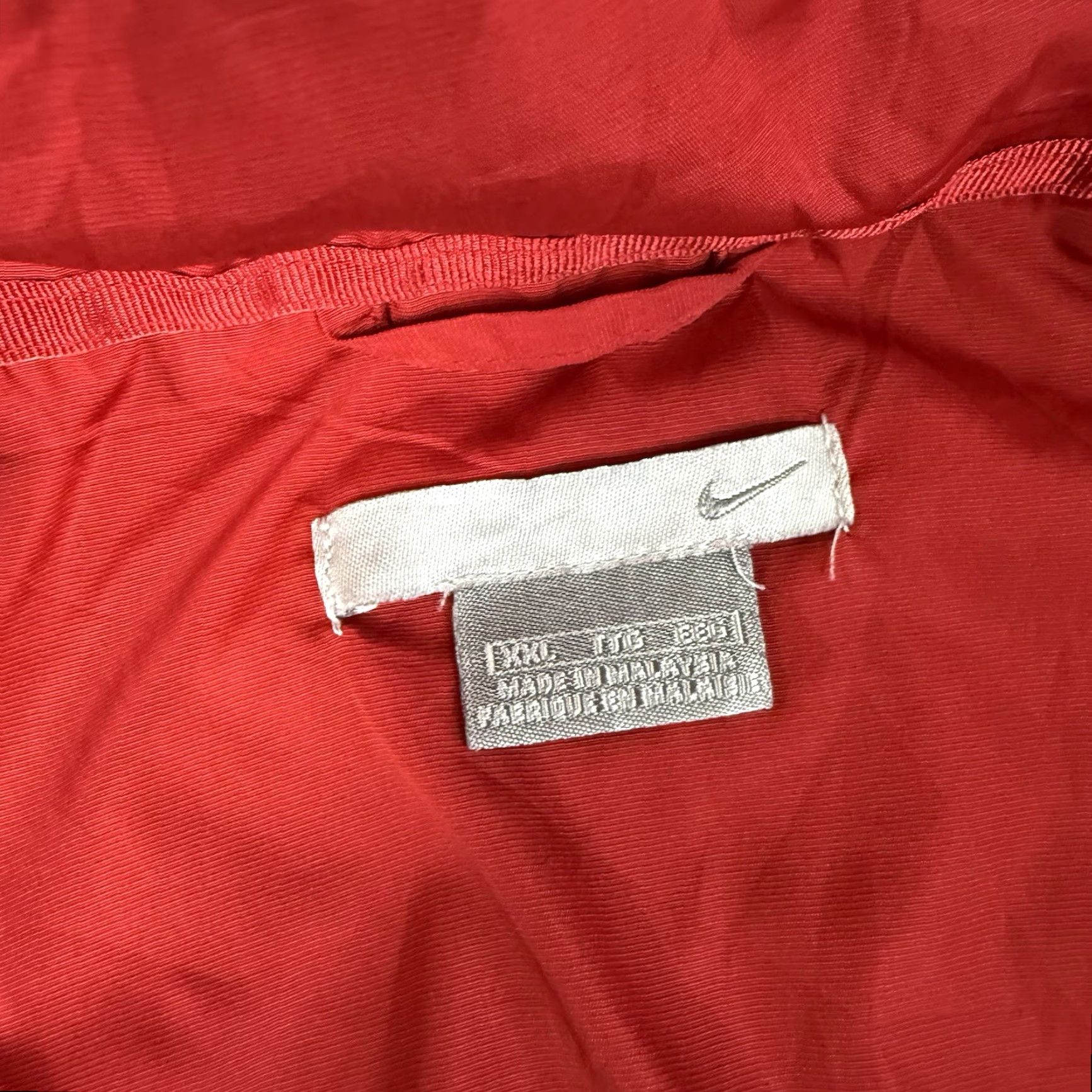 Nike VINTAGE Nike Jacket Mens 2XL Red Windbreaker Zip Swoosh Casual Activewear 90s Theme Outdoors Sports Winter Spring Summer Fall Size US XXL / EU 58 / 5 - 6 Thumbnail
