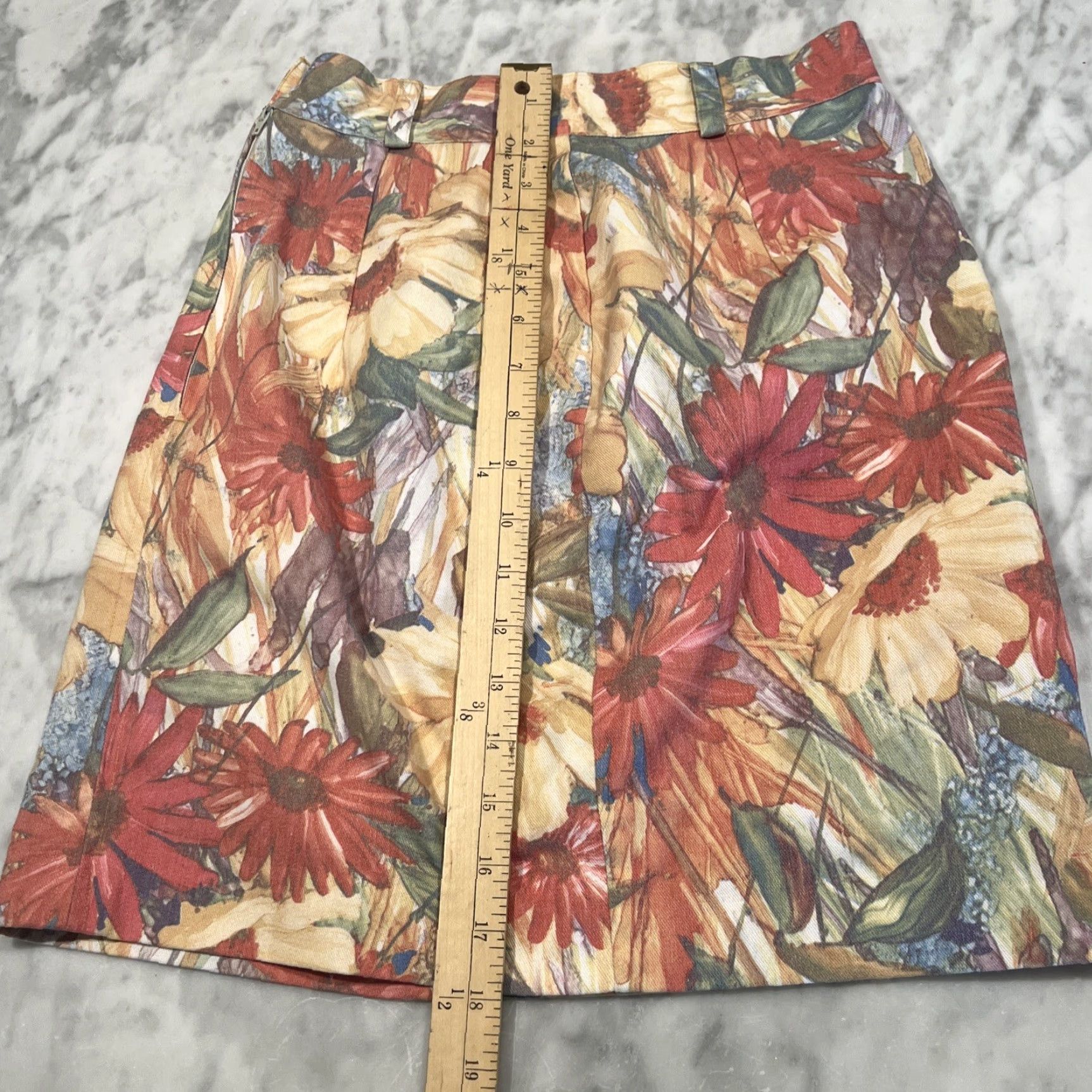 Vintage VINTAGE Madeleine Skirt Short Floral Cotton Size 8/10 Belt Loops Side Zip Women Official Streetwear? Size 30" / US 8 / IT 44 - 7 Thumbnail