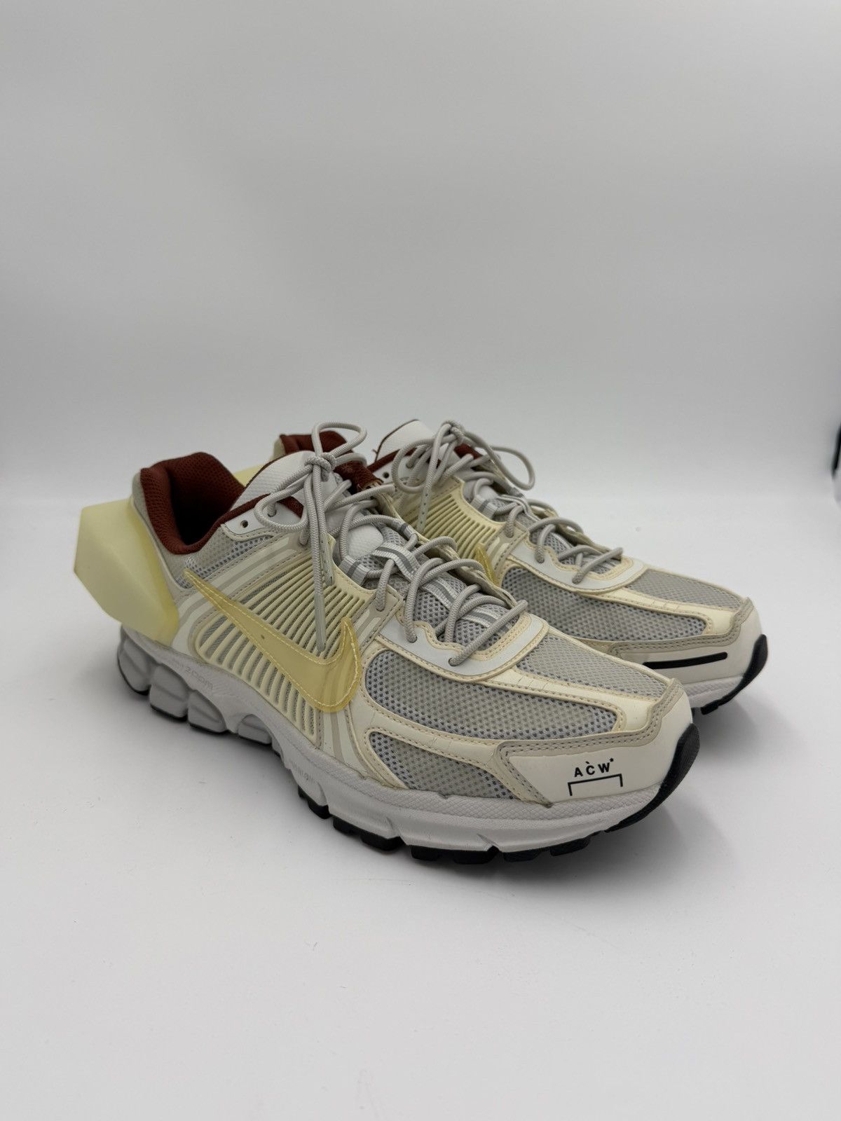 A-COLD-WALL* × Nike Zoom Vomero 5 Sail Size US 10 / EU 43 - 1 Thumbnail