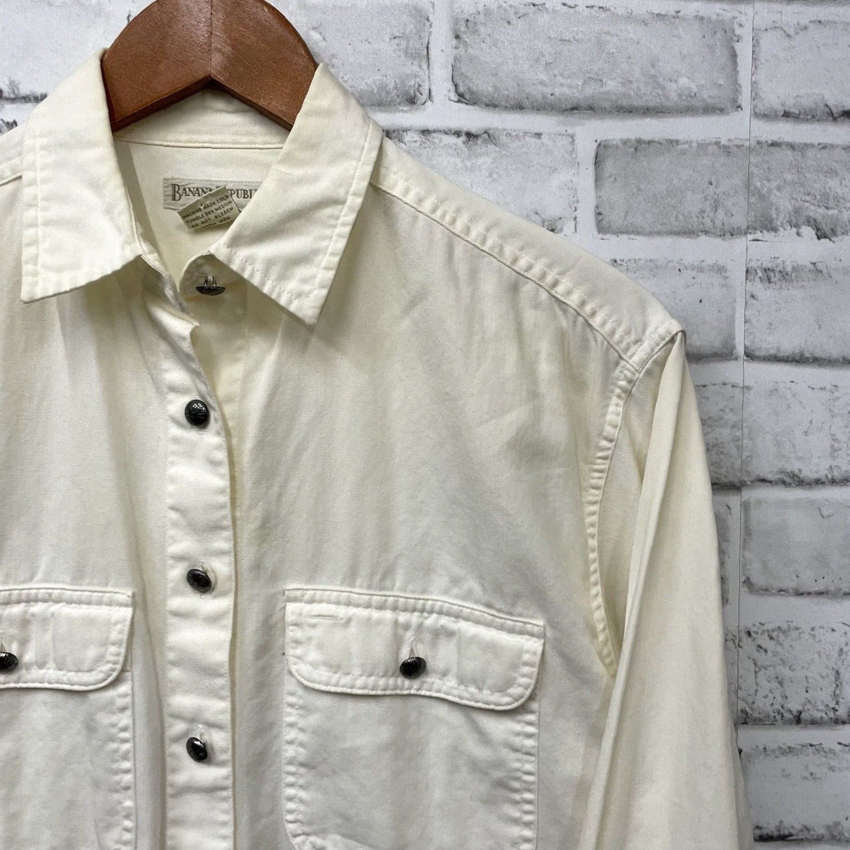 Banana Republic VINTAGE Banana Republic Women's Western Shirt Long Sleeve Button-Down 100% Cotton Size Small White Size S / US 4 / IT 40 - 2 Thumbnail