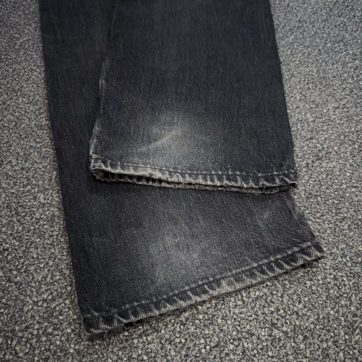 Le Grande Bleu (L.G.B.) Vintage 90s Y2K Levis 501 Black Sun Faded Denim HG LGB Style Size US 31 - 12 Thumbnail