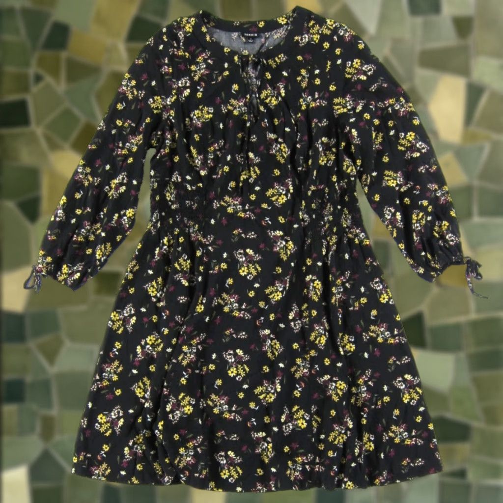 Torrid TORRID 100% Rayon Black Purple Yellow Floral Long Sleeve Tunic Smock Dress 1X Size XL / US 12-14 / IT 48-50 - 1 Thumbnail