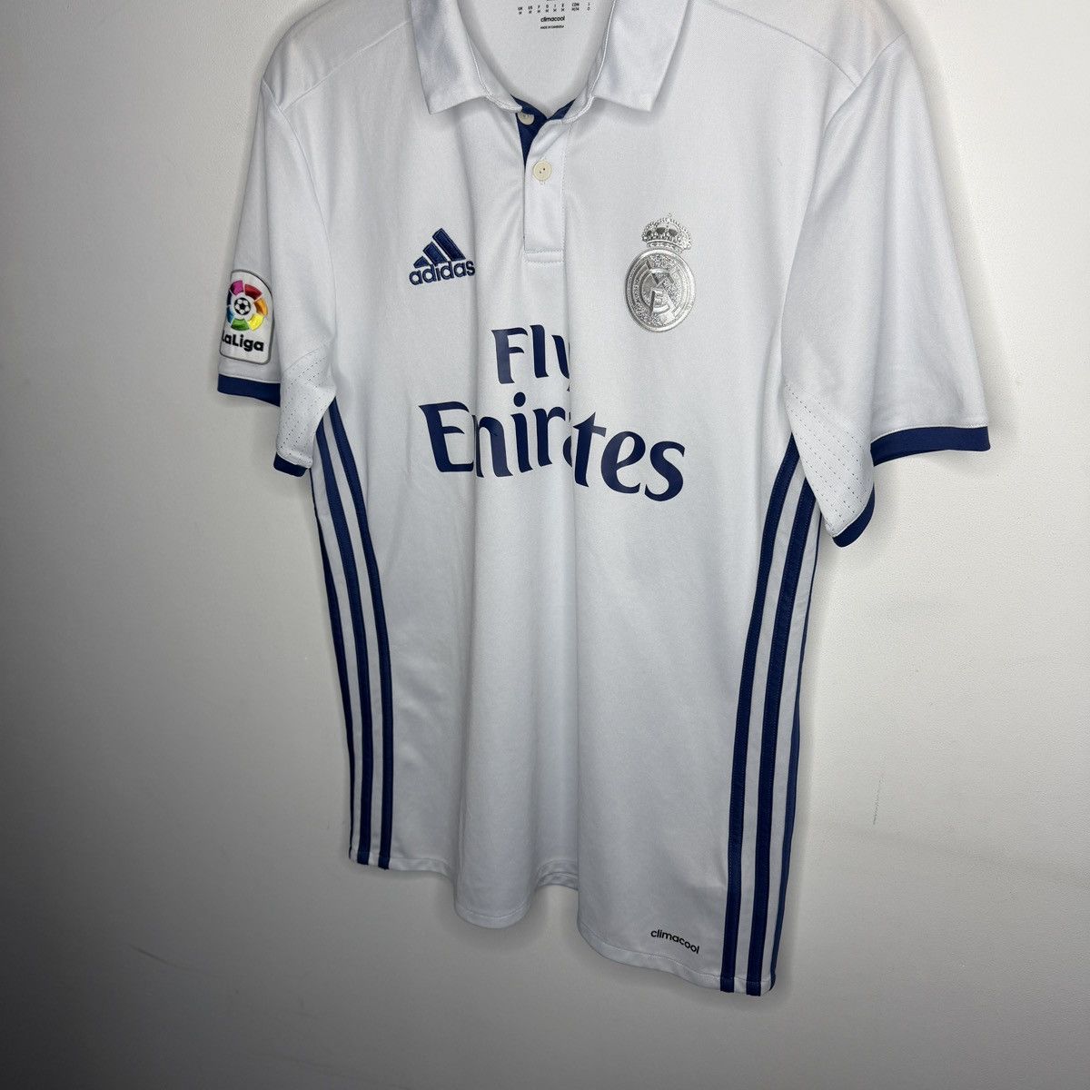 Adidas Real Madrid 2016/17 Tshirt Jersey Size US M / EU 48-50 / 2 - 2 Thumbnail