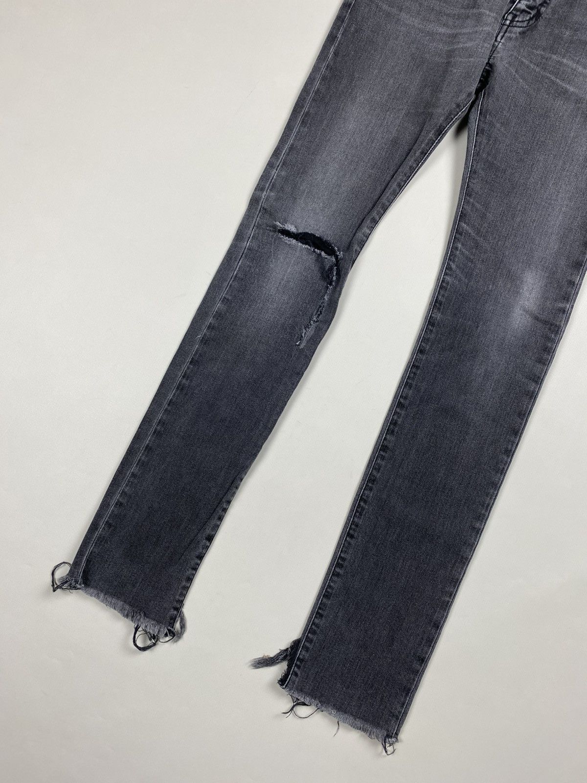 Balenciaga Balenciaga ladies distressed denim skinny biker jeans Size 28" / US 6 / IT 42 - 3 Thumbnail