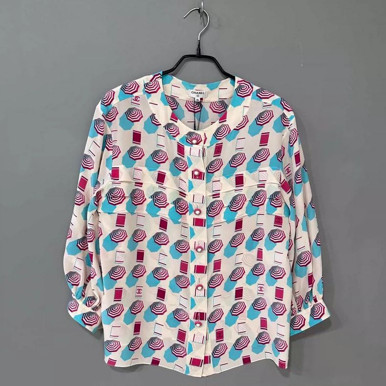Chanel Chanel Show 19c beach series silk shirt Size XS / US 0-2 / IT 36-38 - 1 Thumbnail
