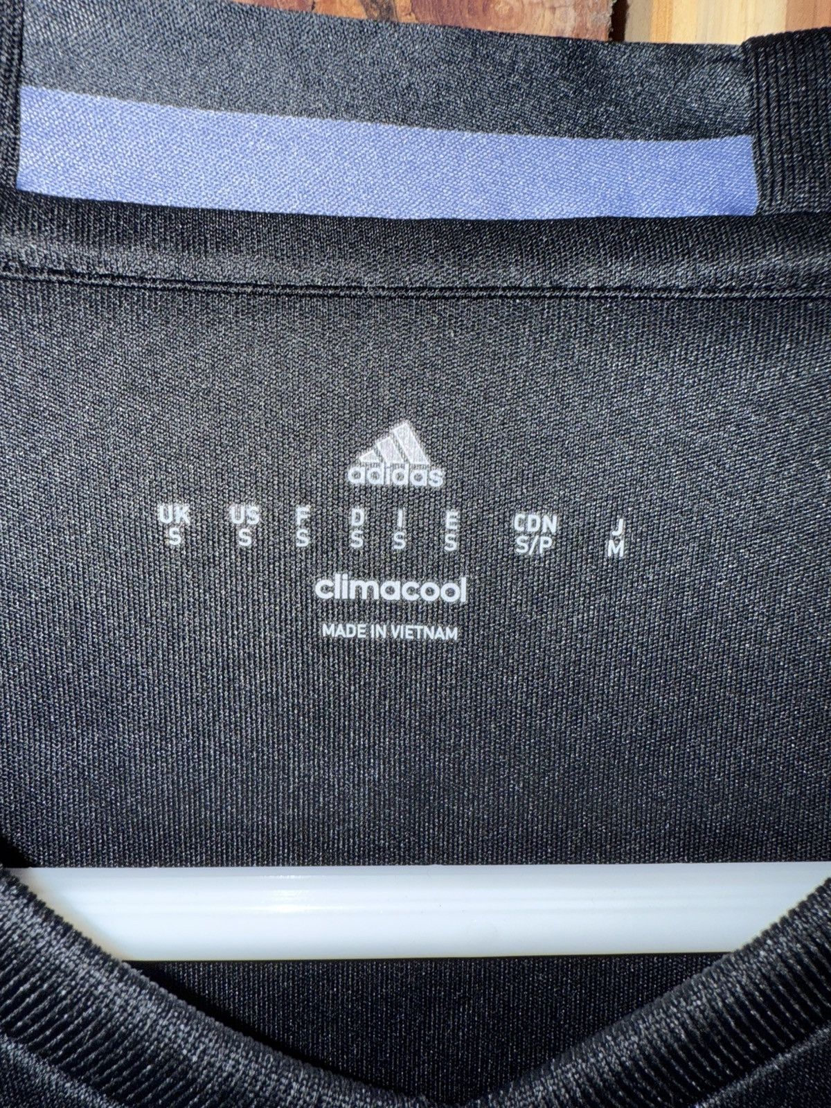 Adidas Real Madrid Ronaldo Jersey Size US S / EU 44-46 / 1 - 3 Thumbnail