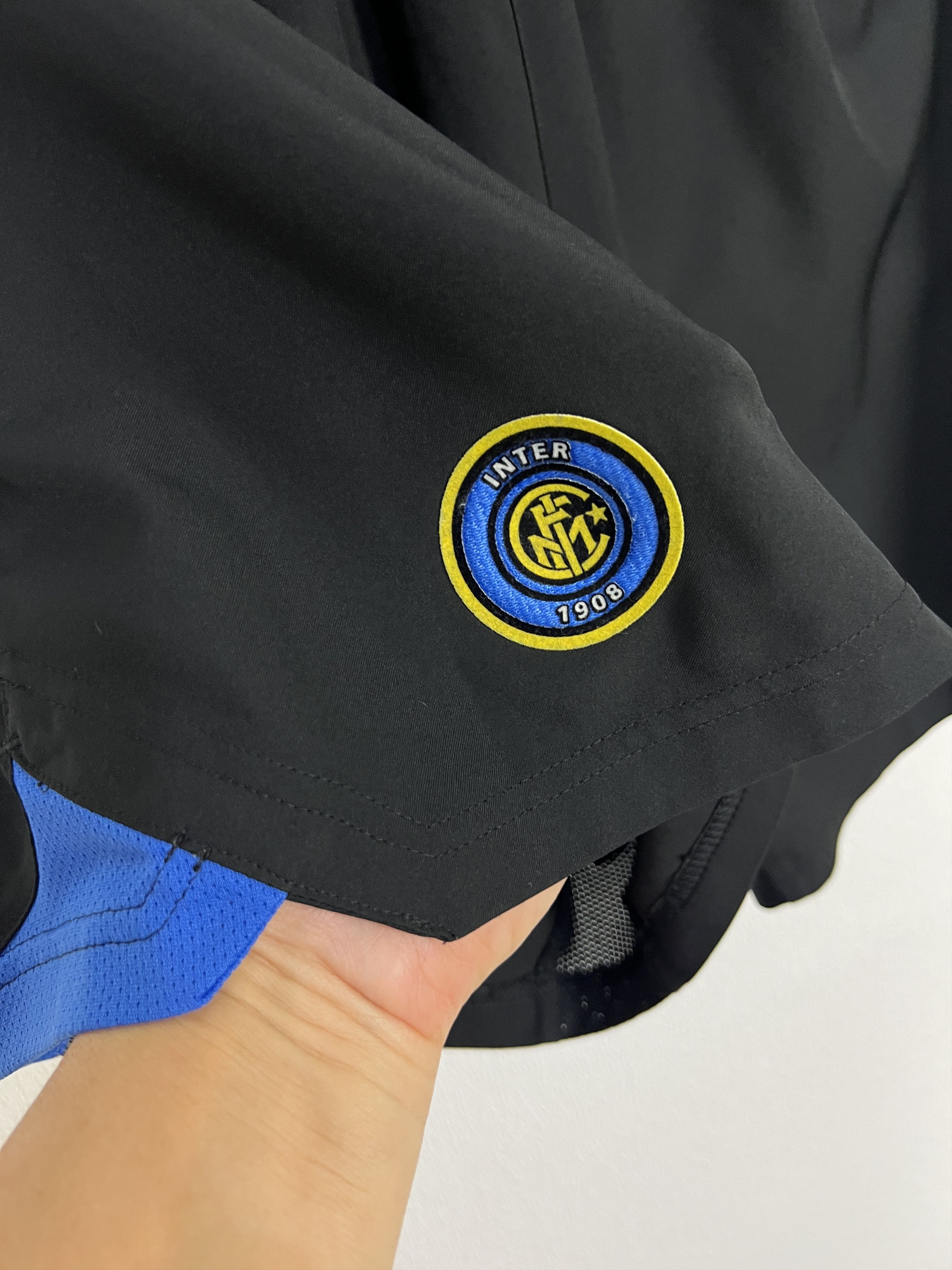 Nike Vintage Nike Inter Milan Football Shorts Soccer Athletic L Size US 34 / EU 50 - 5 Thumbnail