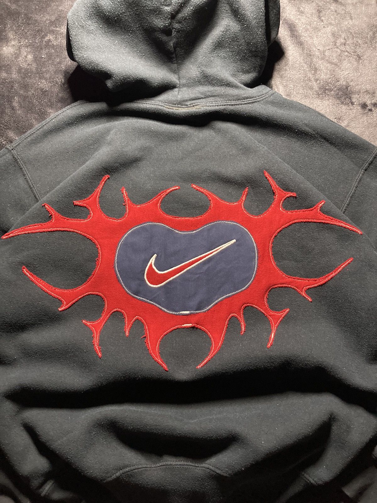 Nike × Vintage ⛩️Nike Custom Hoodie Rare Y2K Punk Rock Cross Red Sox biglogo Size US M / EU 48-50 / 2 - 3 Thumbnail