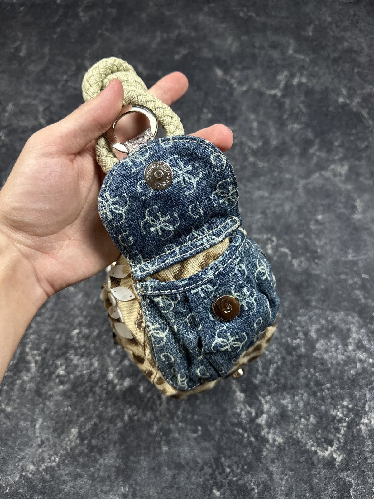 Guess Vintage Y2K Guess Leopard Pattern Baguette Mini Handle Bag Size ONE SIZE - 7 Thumbnail