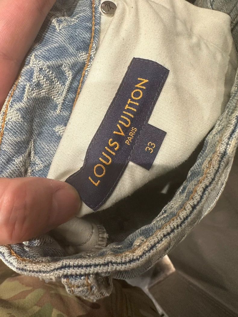 Louis Vuitton Louis Vuitton Flocked, doodle and presbyopic jeans Size US 33 - 6 Thumbnail