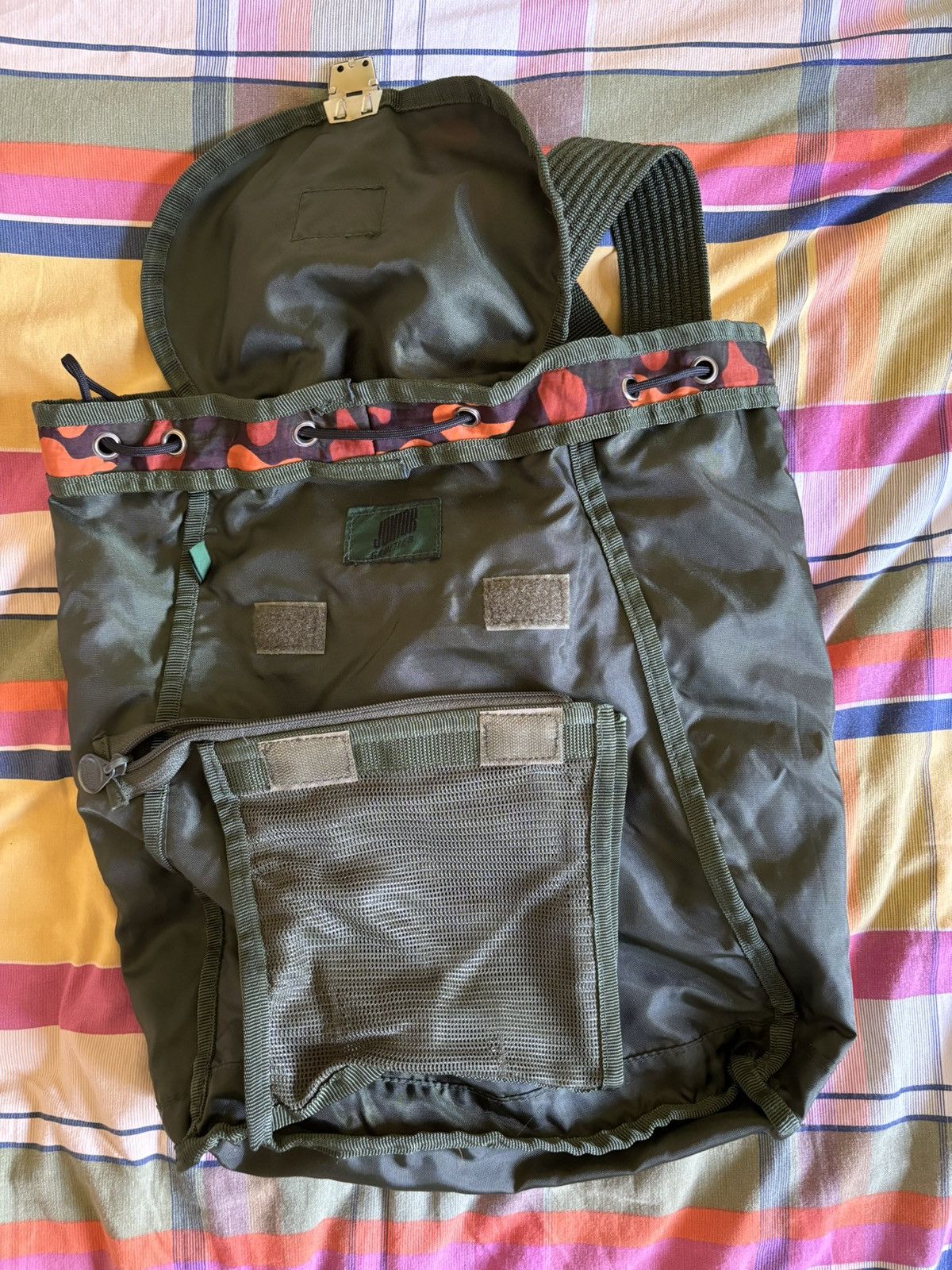 Jean Paul Gaultier Junior Gaultier AW 1989 heart camo backpack Size ONE SIZE - 8 Thumbnail
