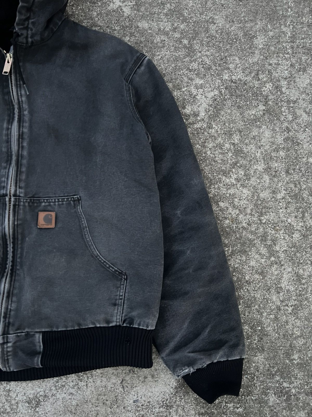 Vintage Carhartt J130 Black Sandstone Duck Active Jacket